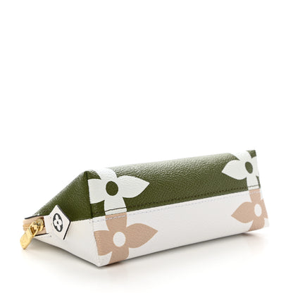 Louis Vuitton Monogram Giant Cosmetic Pouch Kaki 4 of 6