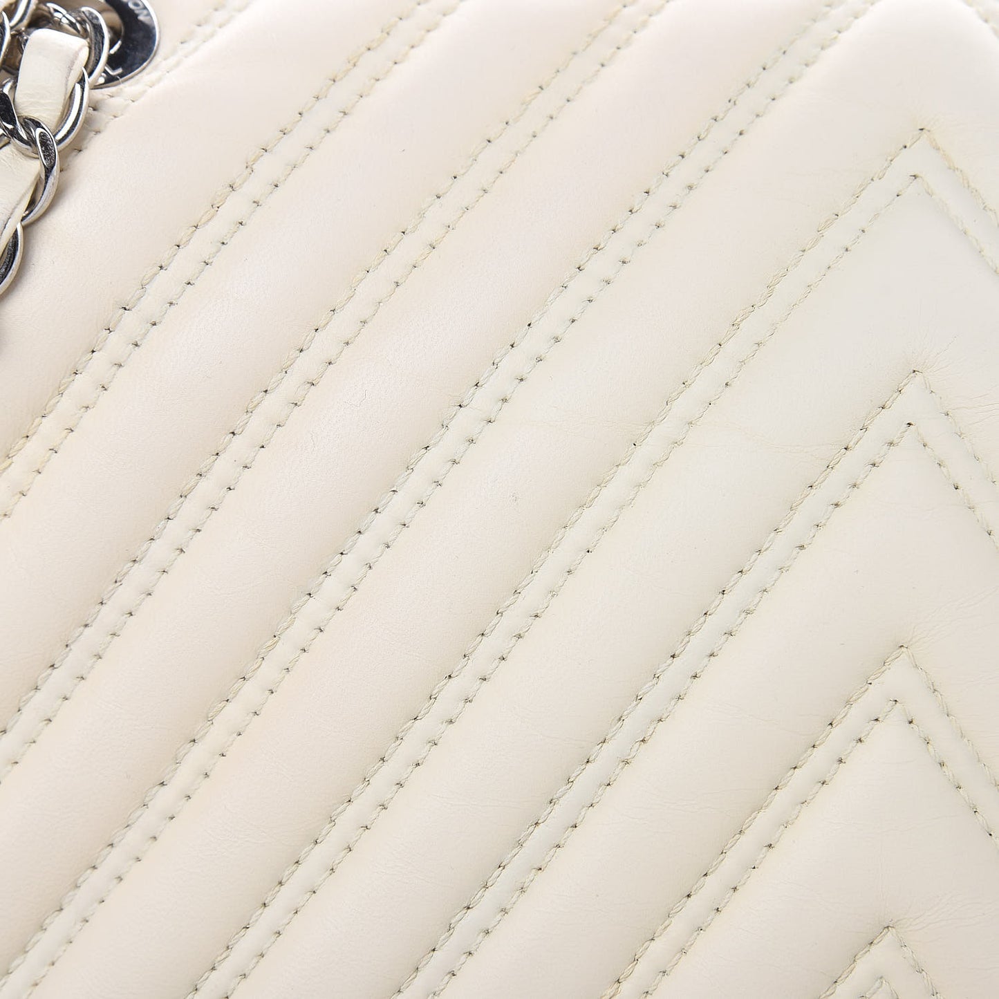 Lambskin Chevron Double Stitch Medium Single Flap White