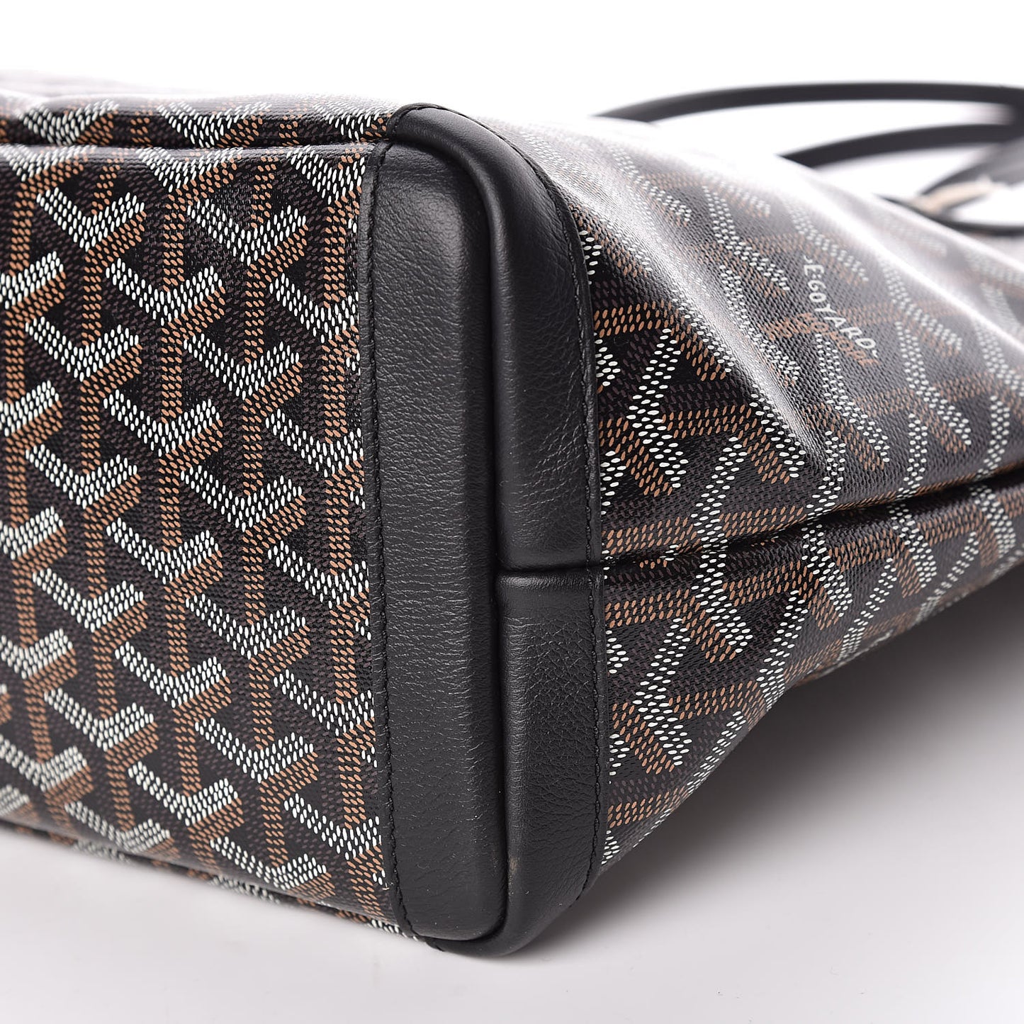 Goyardine Artois PM Black
