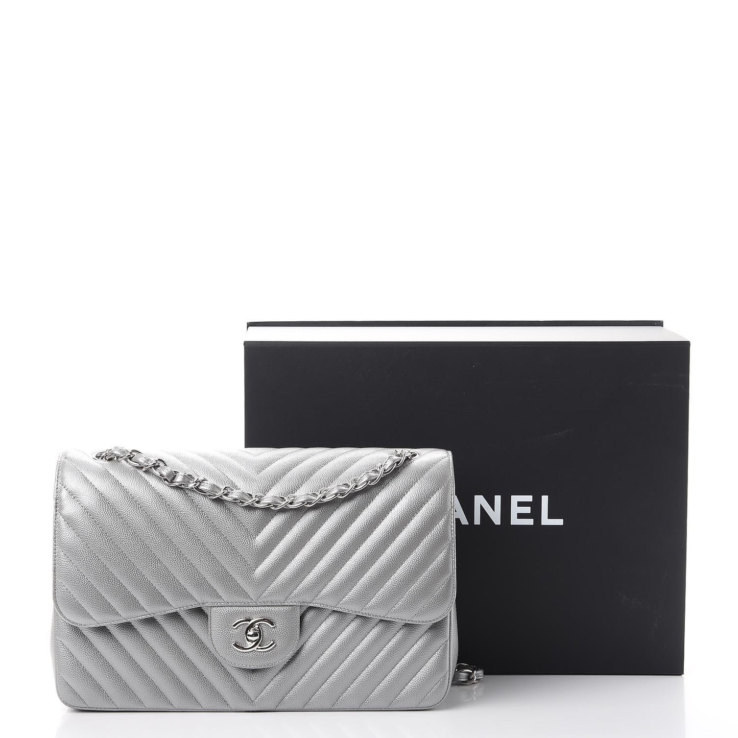 Caviar Chevron Quilted Jumbo Double Silver