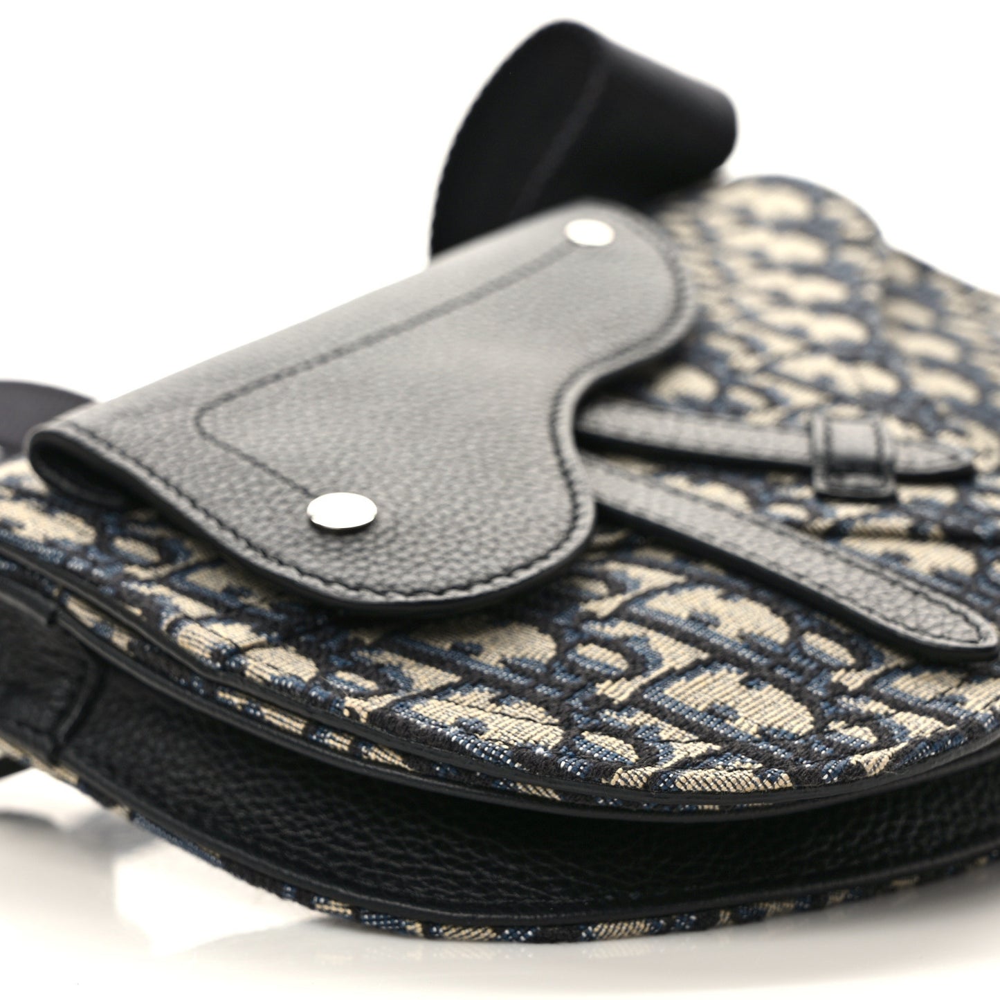 Oblique Saddle Messenger Pouch Beige Black