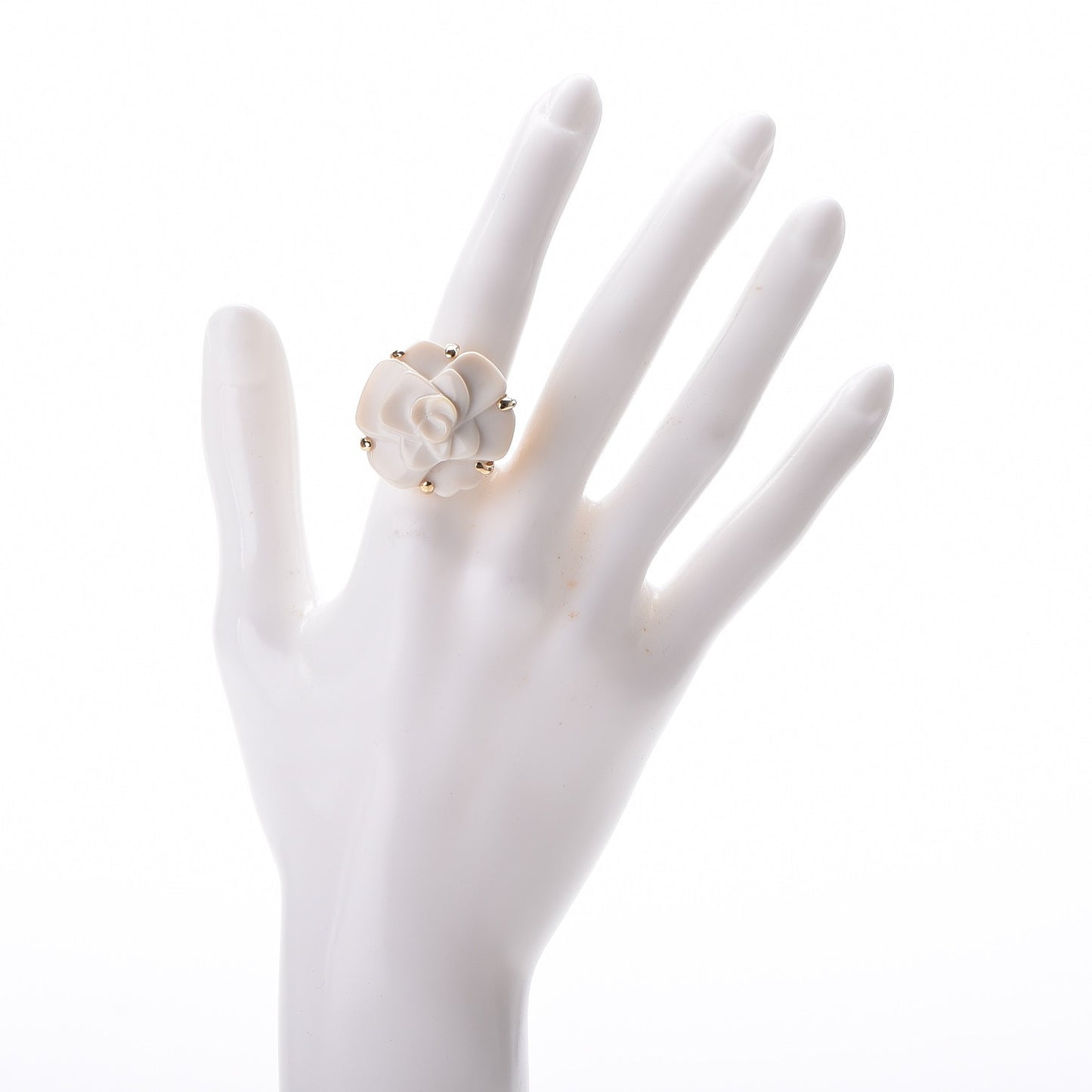 18K Yellow Gold White Ceramic Camelia Cachlonj Ring 6.25
