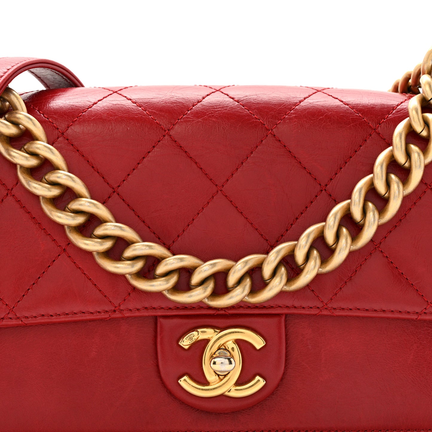 Iridescent Calfskin Quilted Small Straight Lined Flap Red