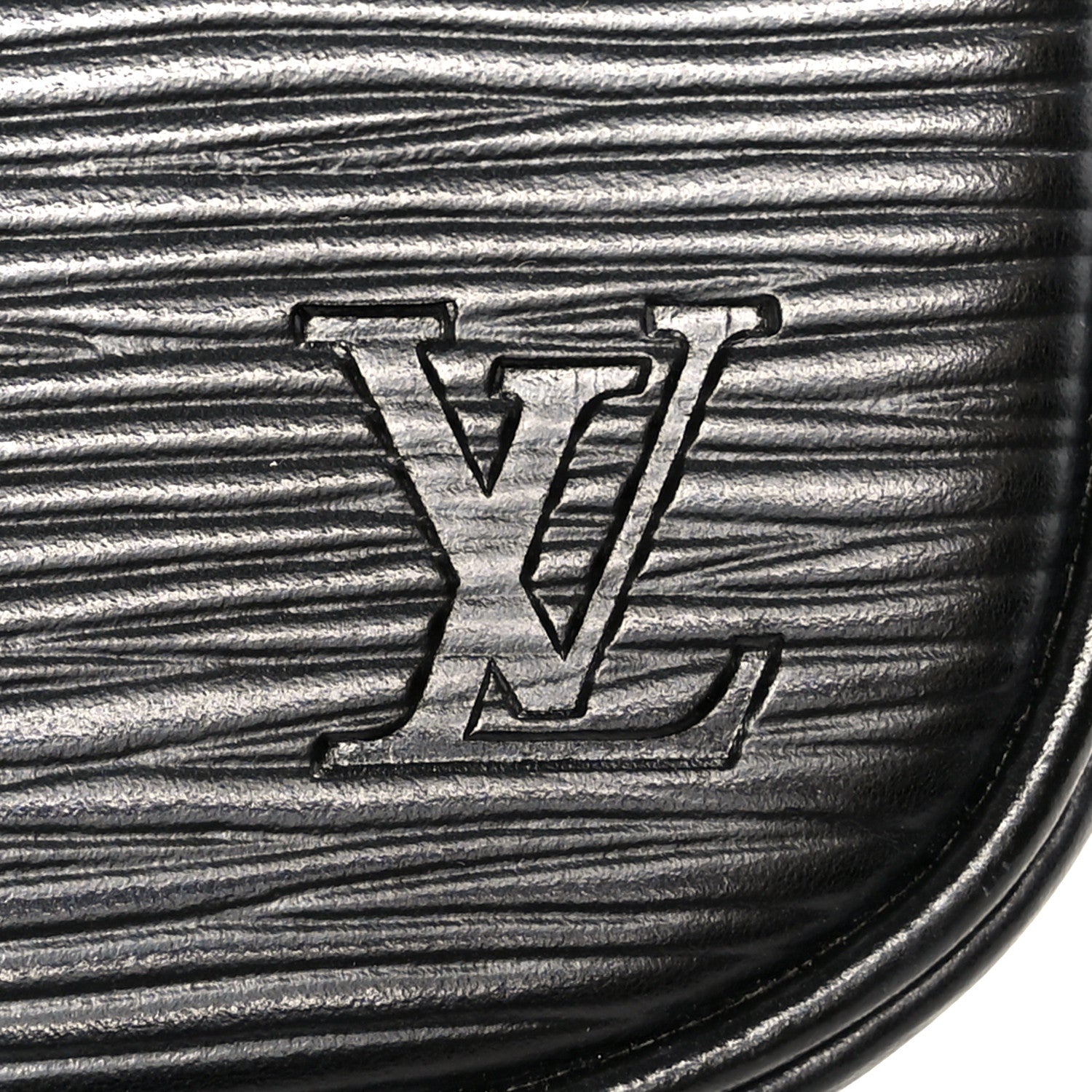 Louis Vuitton Epi Cartouchiere 22 Black 8 of 11
