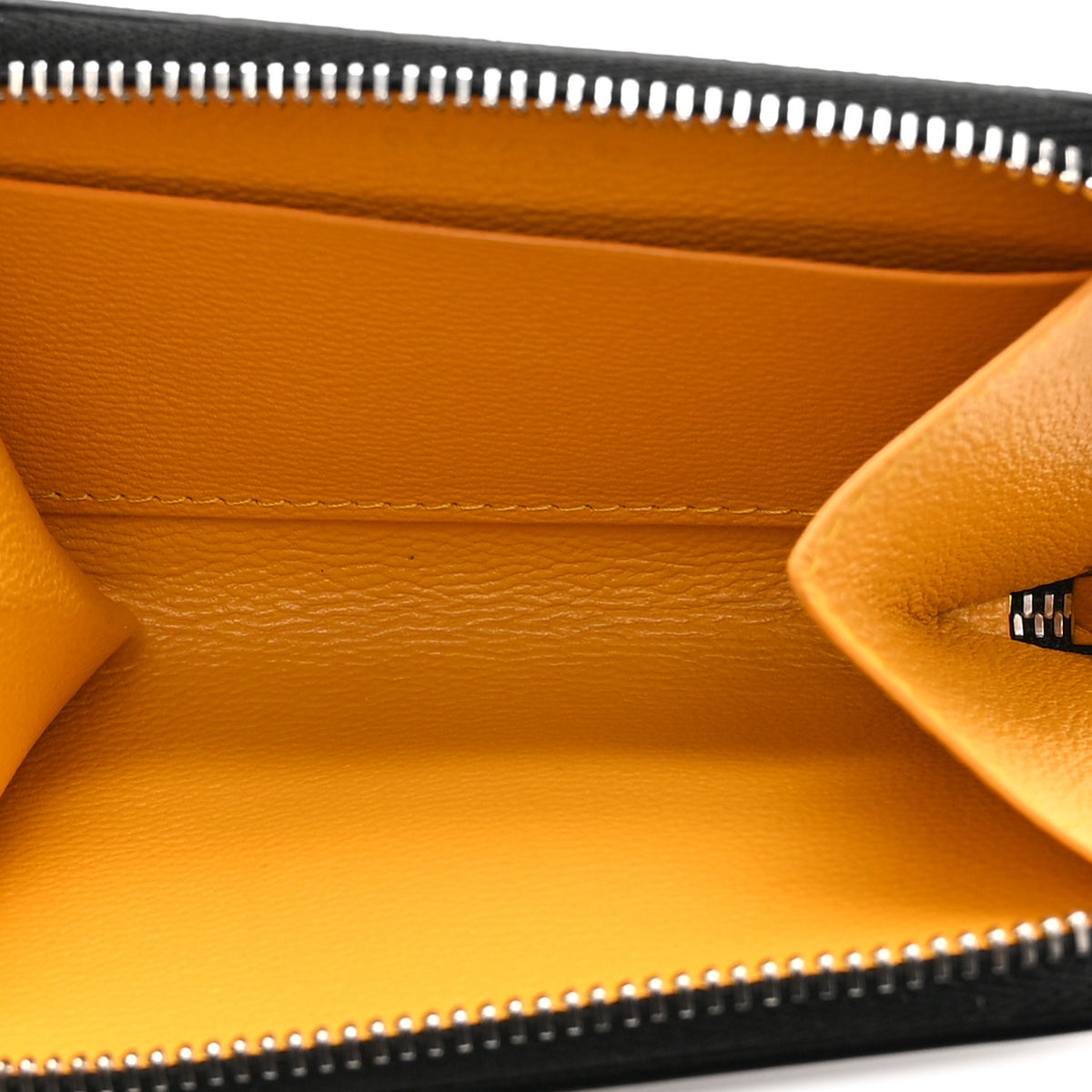 Goyard Goyardine Compact Wallet Black 5 of 10