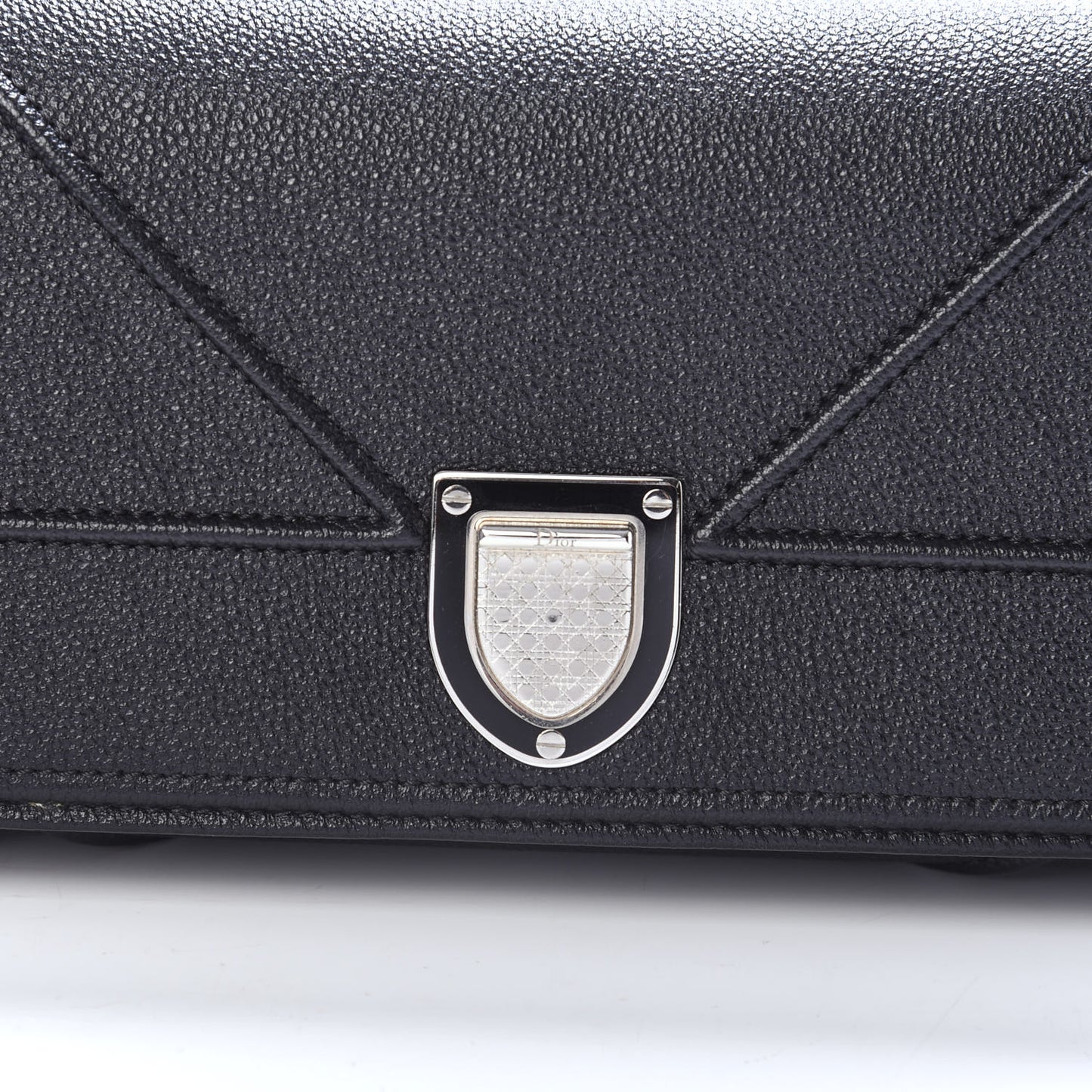 Grained Calfskin Diorama Croisiere Chain Wallet Black