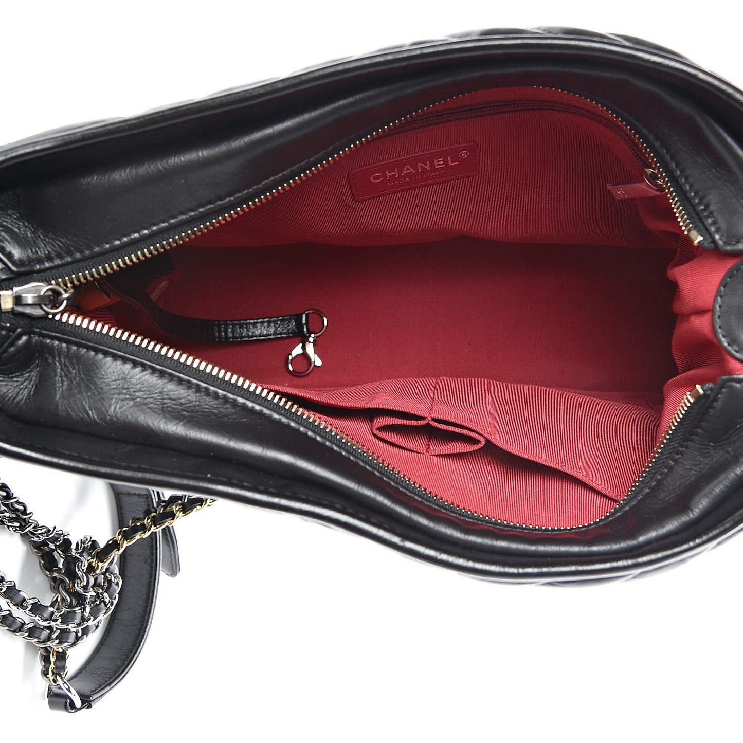 Aged Calfskin Chevron Quilted Medium Gabrielle Hobo Black