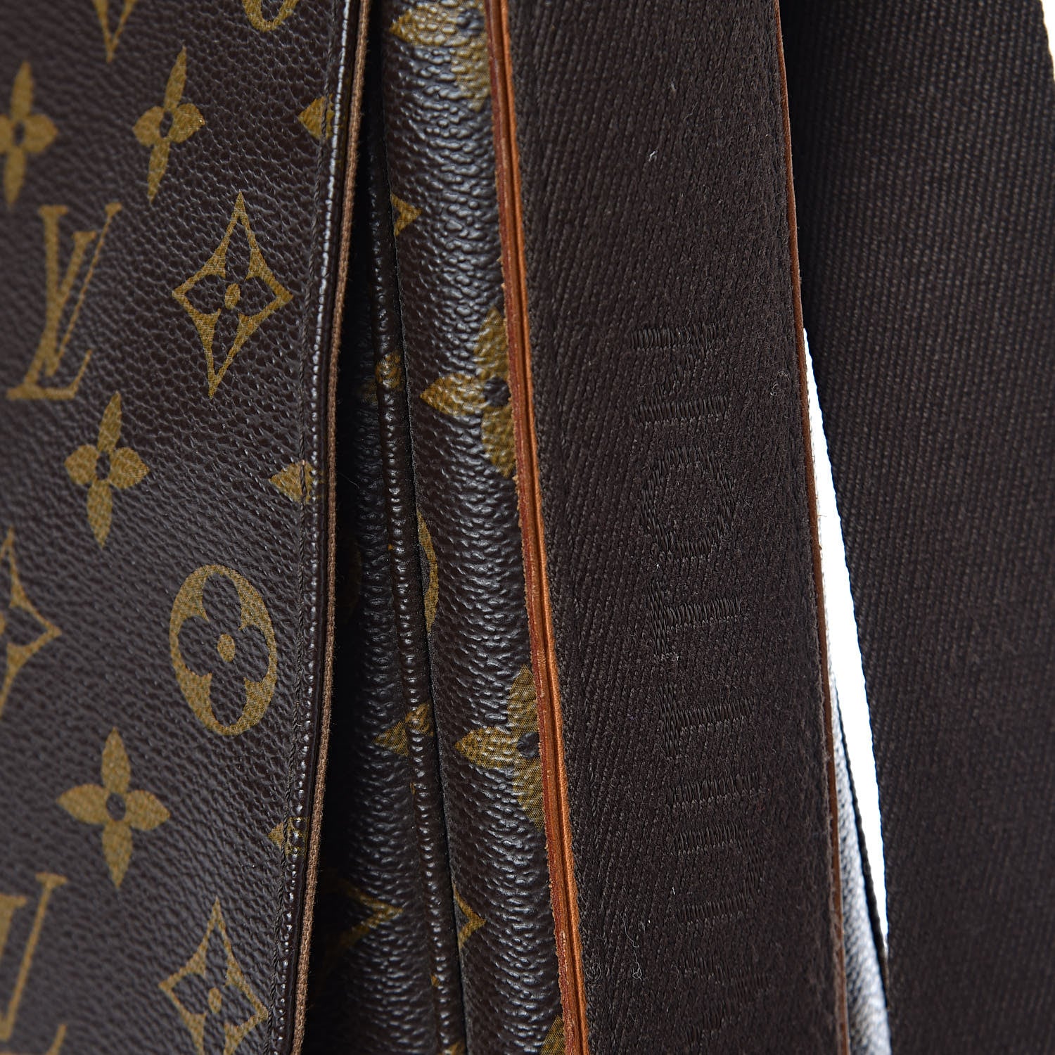 Louis Vuitton Monogram Beaubourg MM Messenger Bag 10 of 13