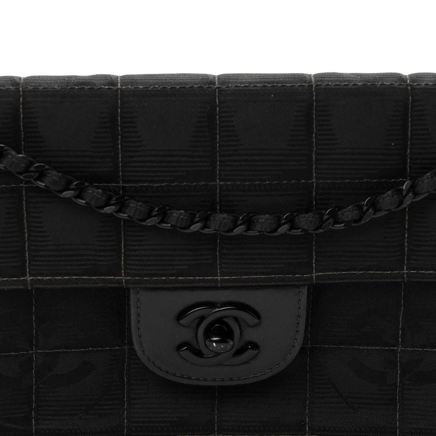 Nylon Travel East West Flap Black