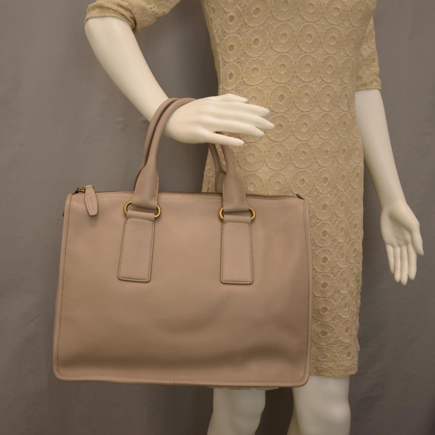 City Calf Tote Pomice