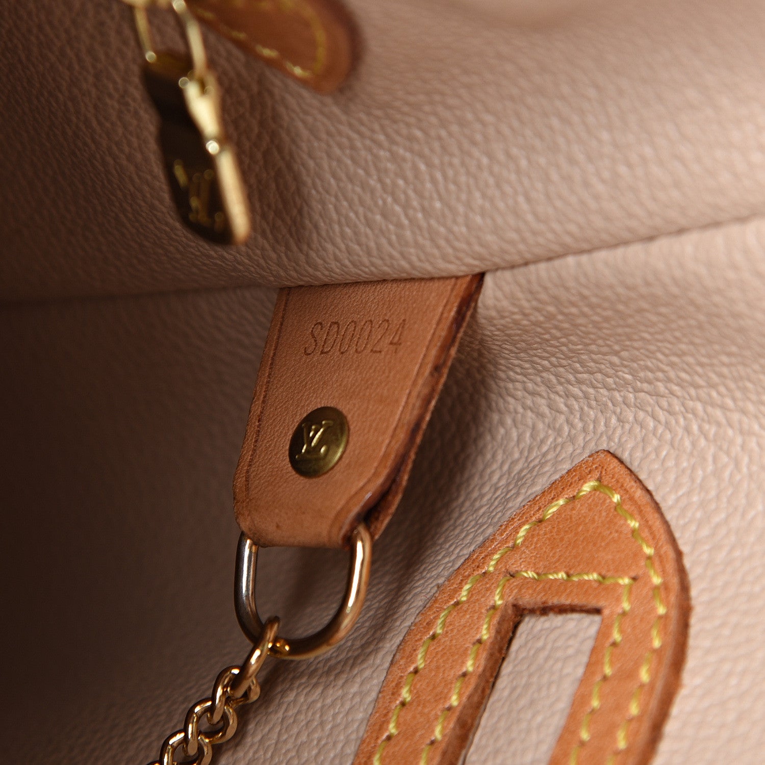 Louis Vuitton Monogram Petit Bucket 23 6 of 18