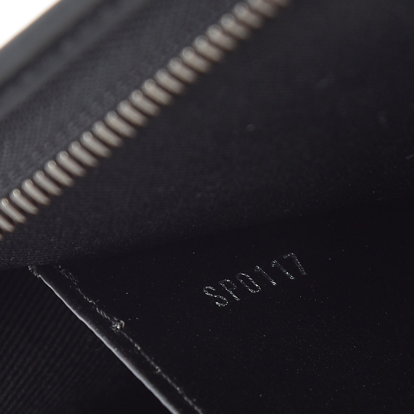 Monogram Eclipse Pochette Voyage MM