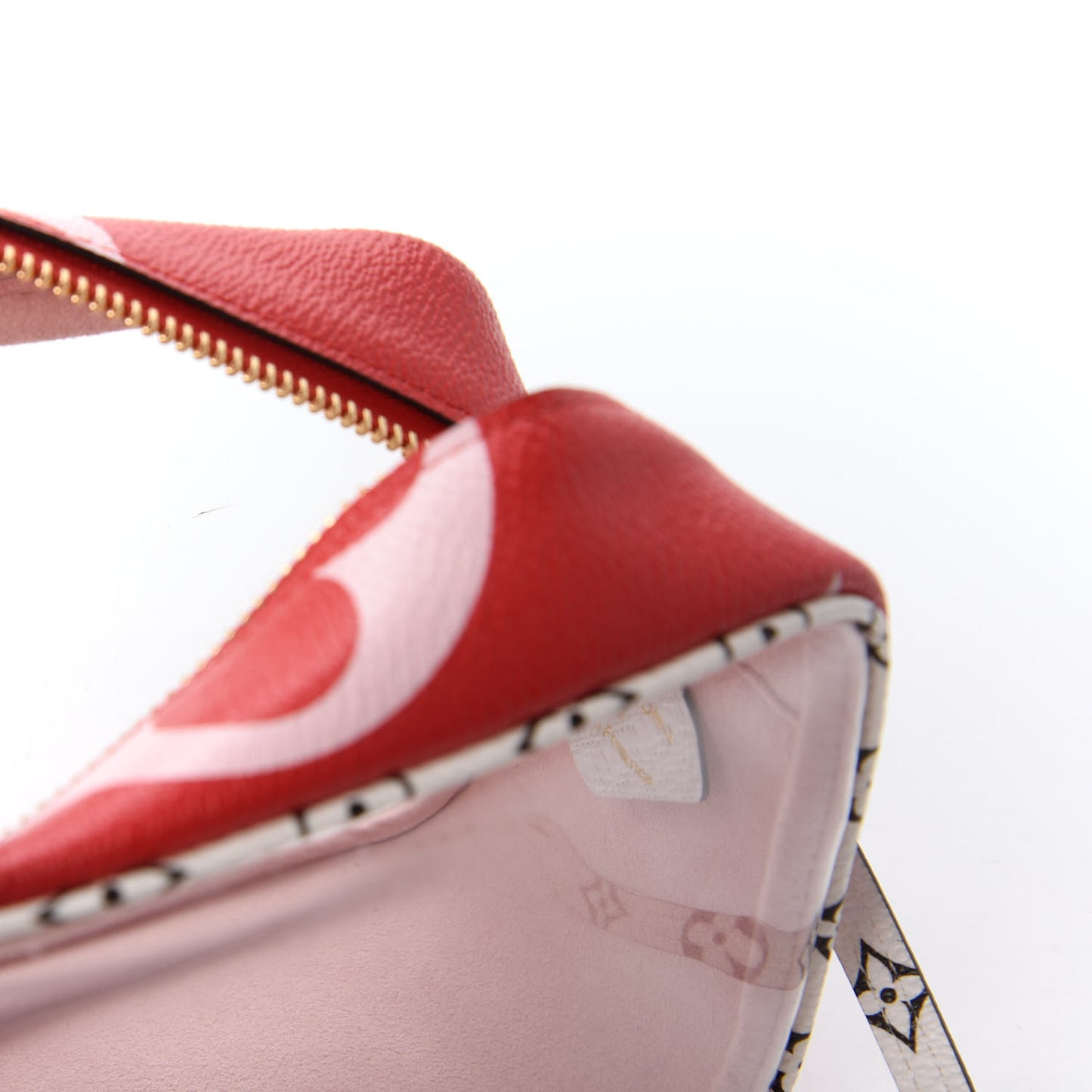 Monogram Giant Beach Pouch Rouge