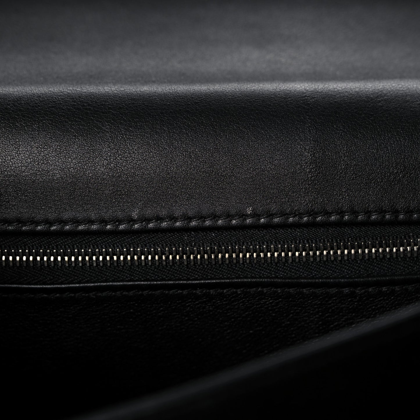 Swift Constance 24 Black