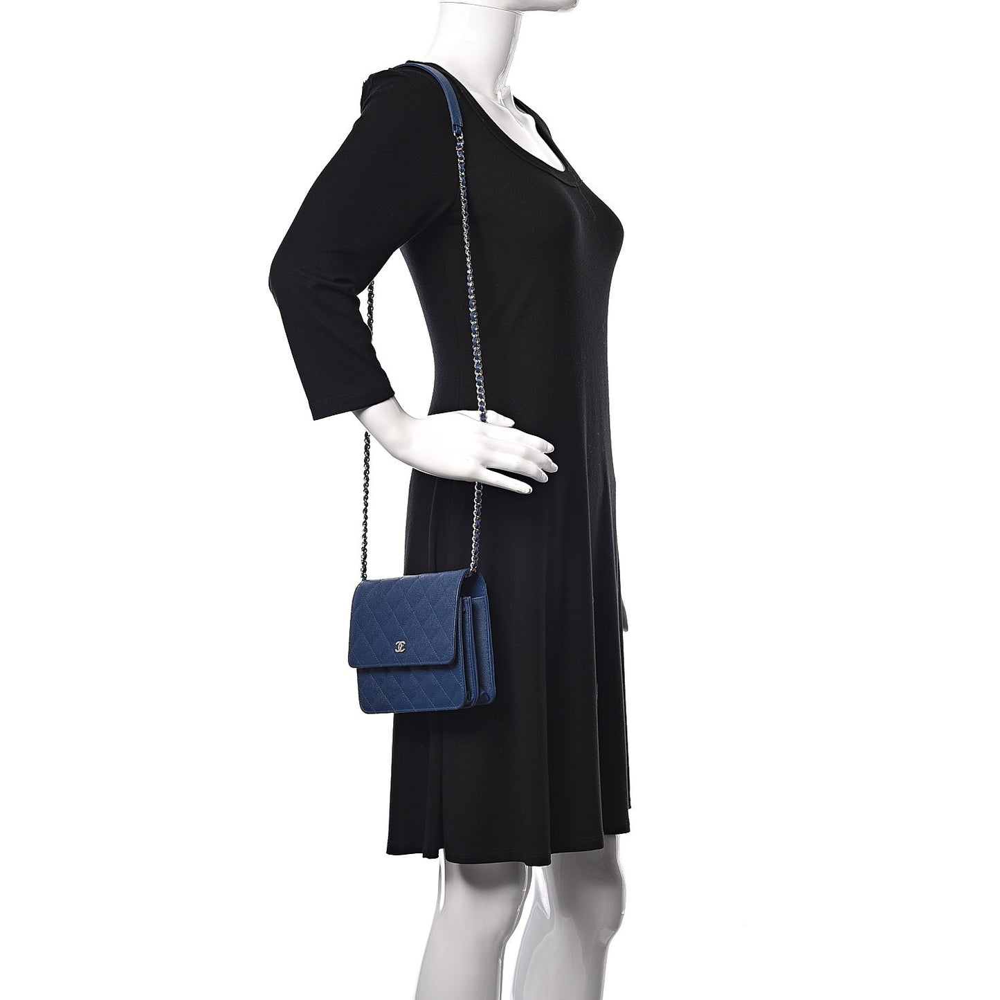 Caviar Quilted Square Wallet On Chain WOC Navy