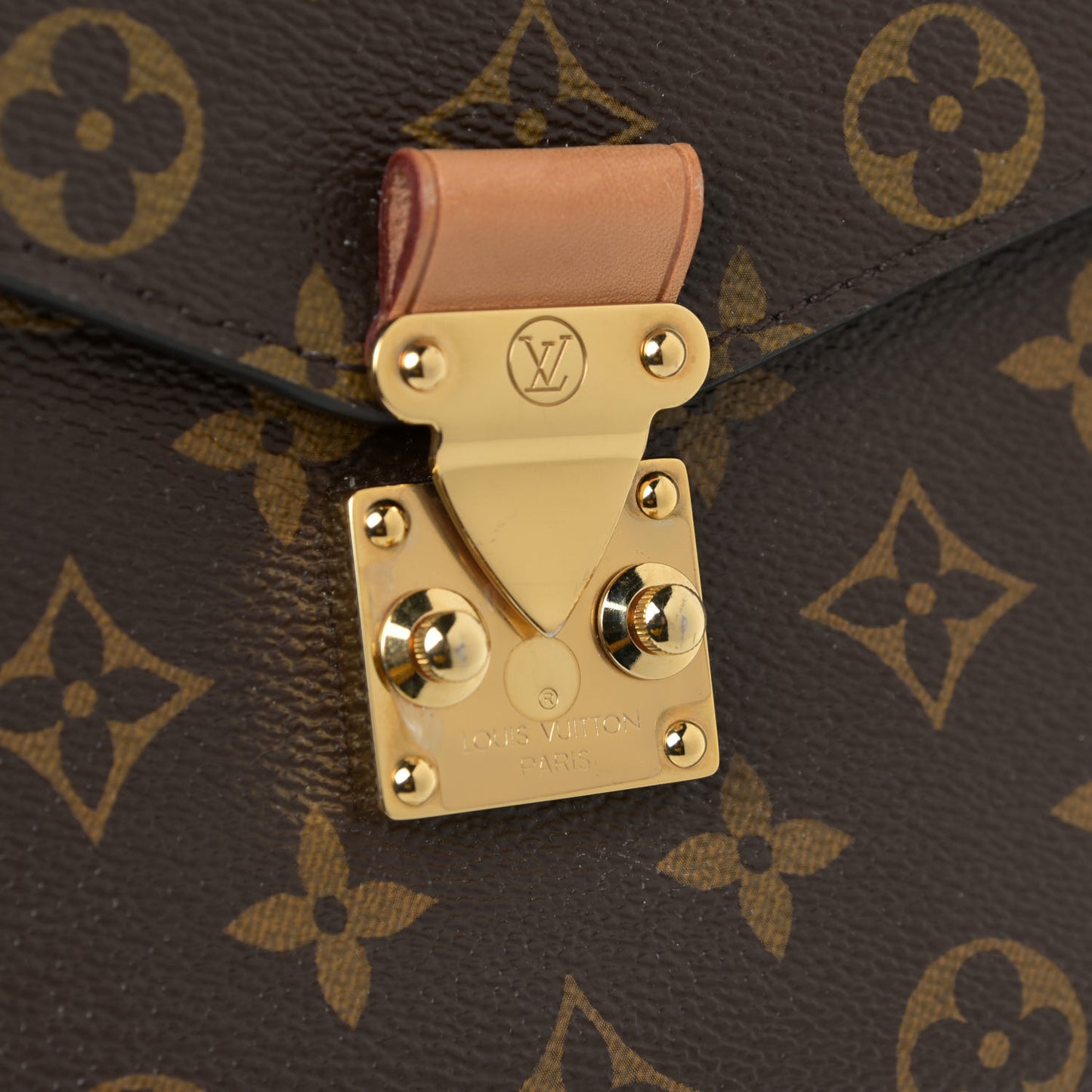 Monogram Pochette Metis
