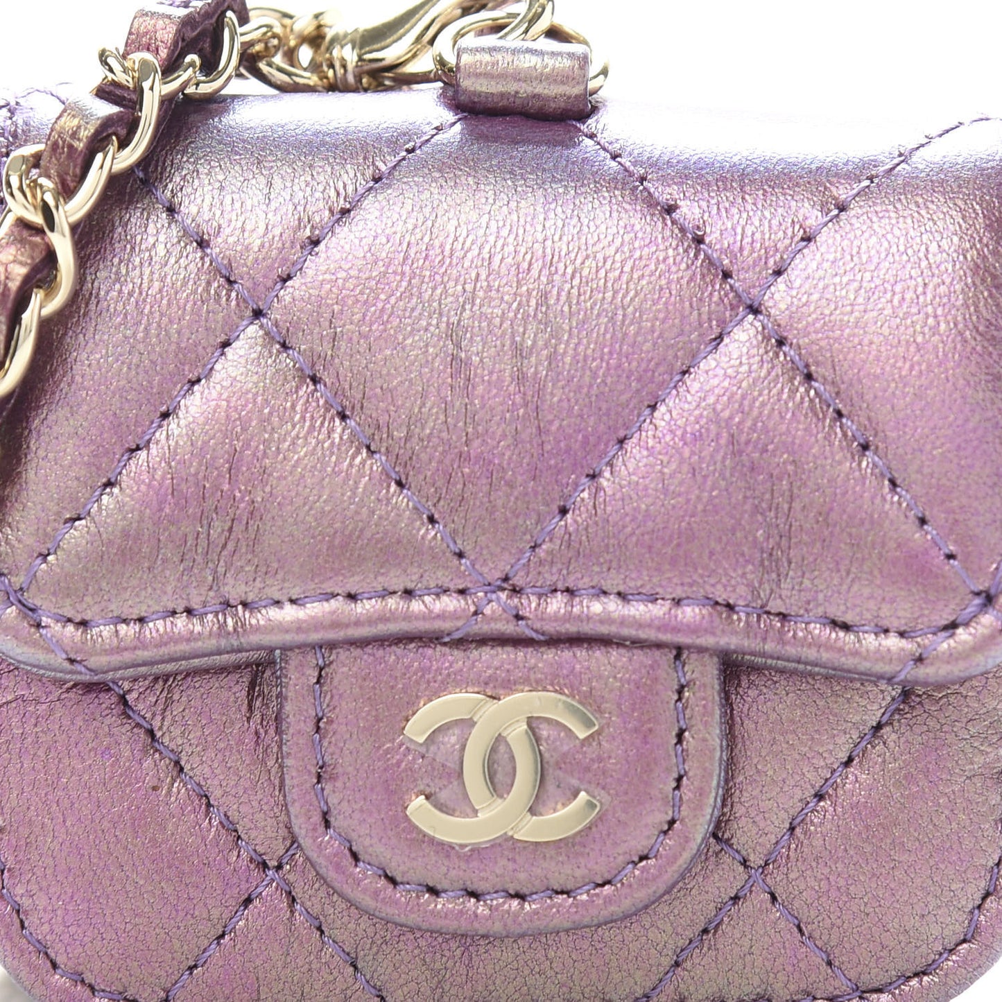Iridescent Lambskin Quilted Airpods Pro Case Purple