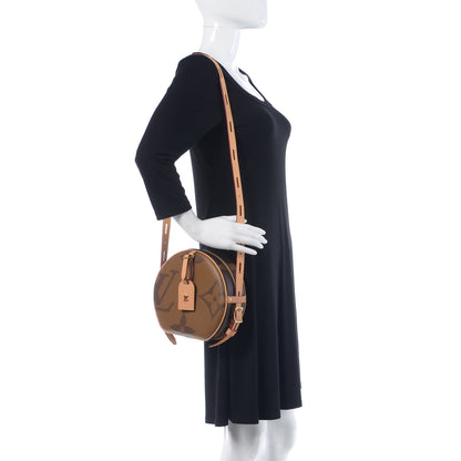 Louis Vuitton Reverse Monogram Giant Boite Chapeau Souple 2 of 11
