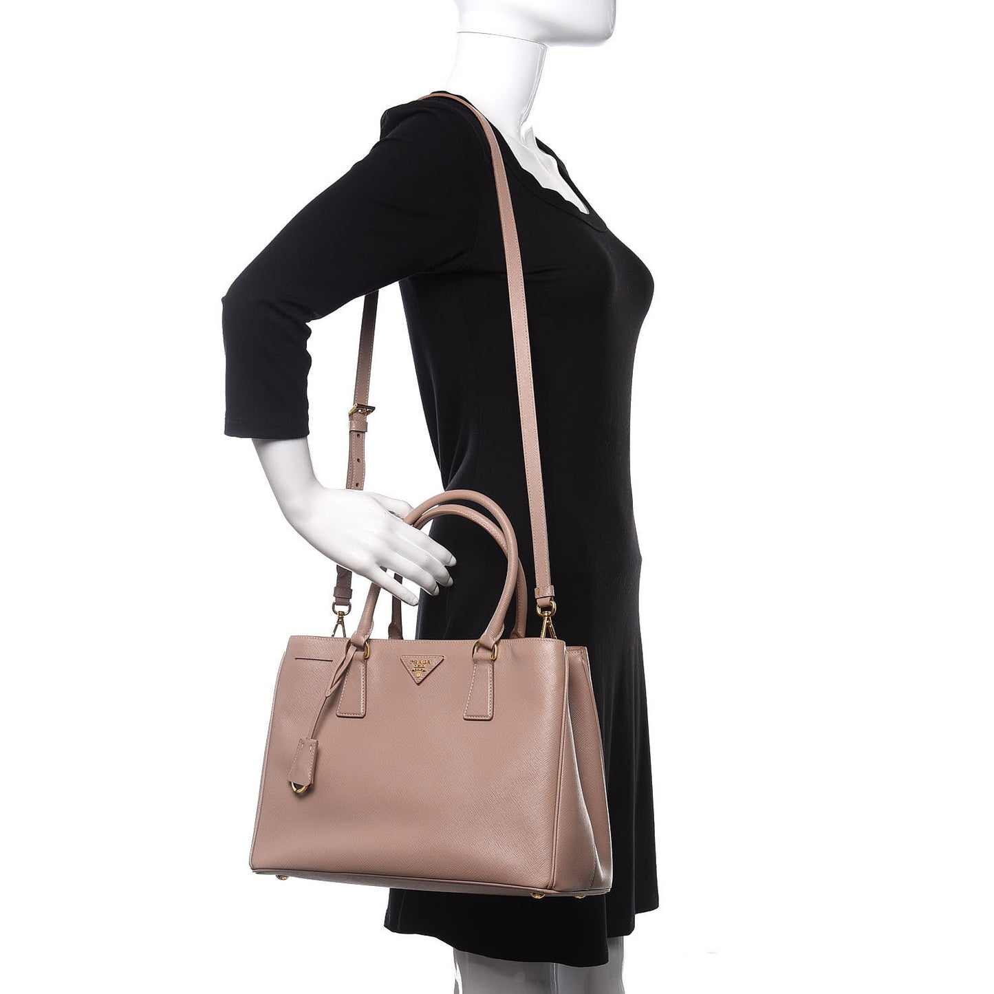Saffiano Lux Medium Tote Cammeo