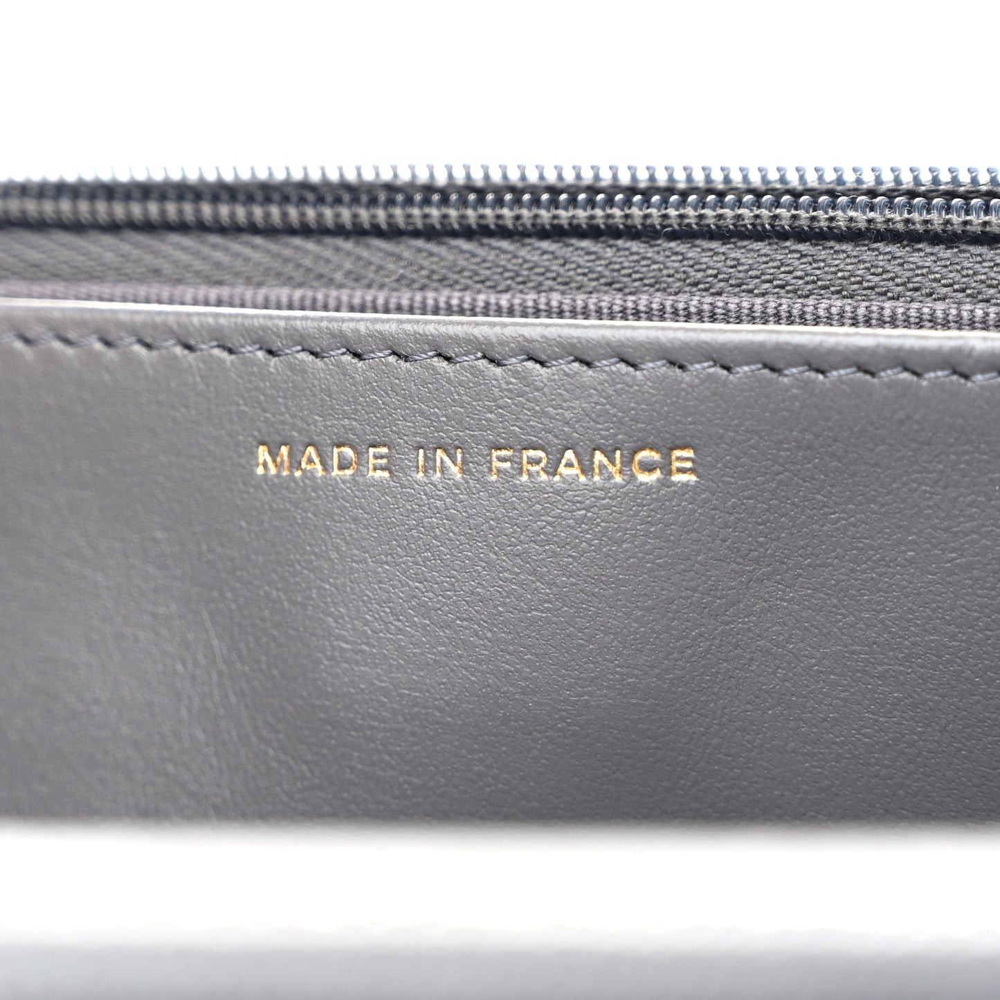 Caviar Quilted Wallet on Chain WOC Grey