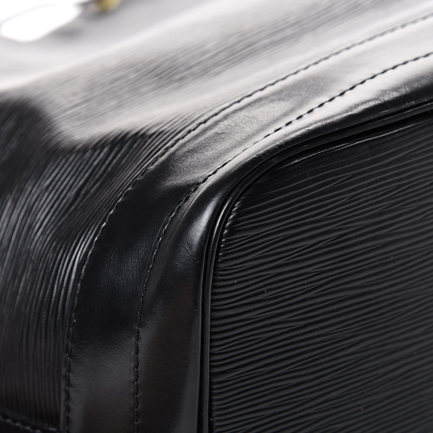 Louis Vuitton Epi Noe Black 11 of 12