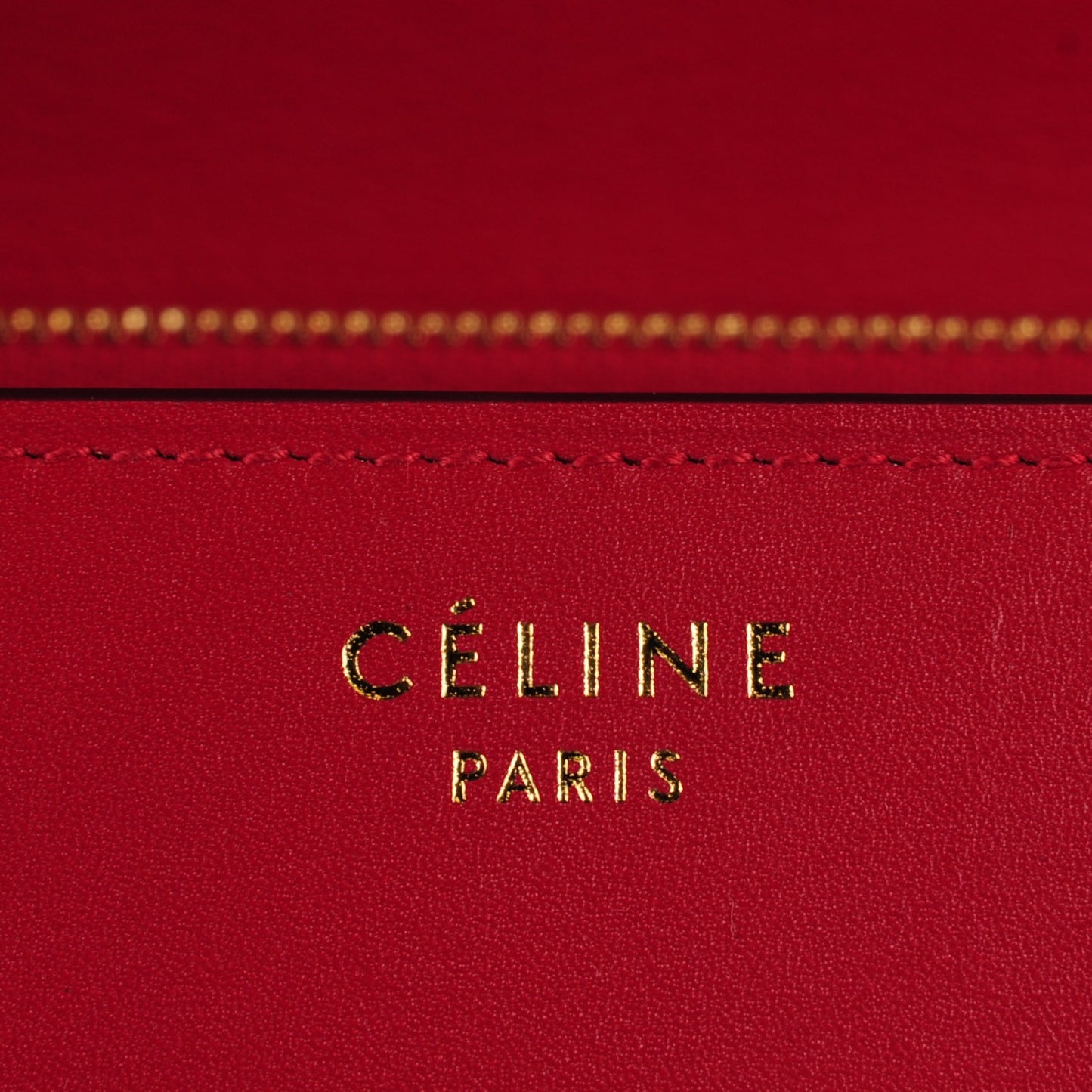 Smooth Calfskin Medium Classic Box Flap Bag Red