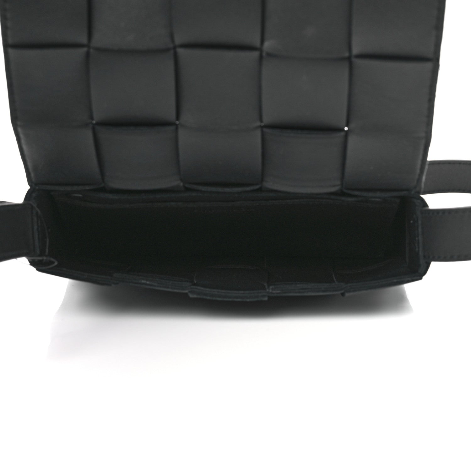 Bottega Veneta Lambskin Maxi Intreccio Small Cassette Crossbody Bag Black 5 of 10