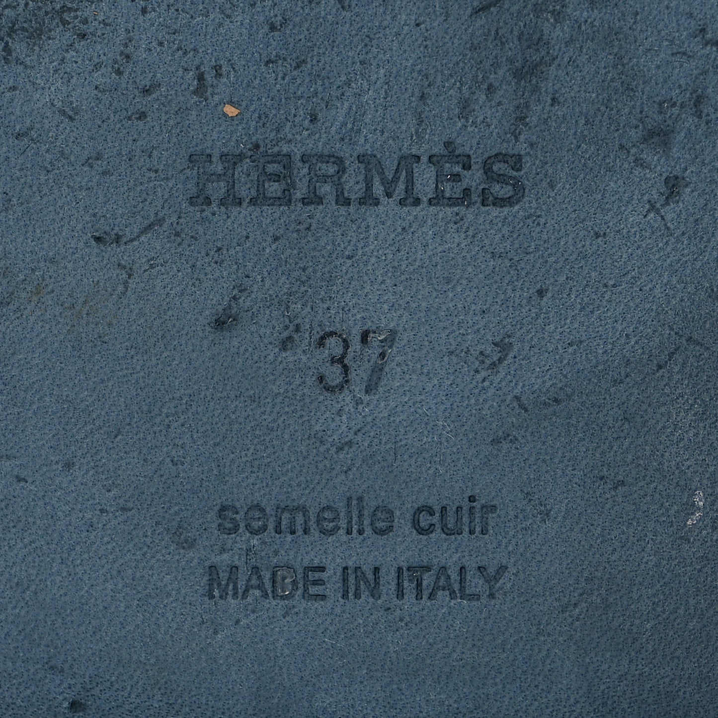 Metallic Epsom Oran Sandals 37 Gris Argente