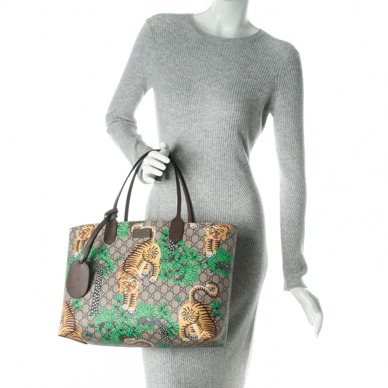 Gucci GG Supreme Monogram Bengal Medium Shopping Tote Beige Yard 2 of 7