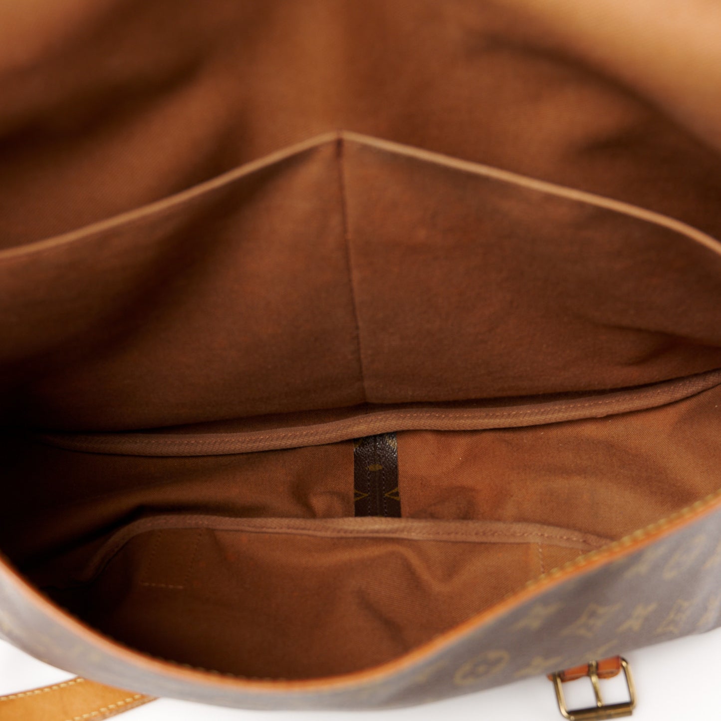 Monogram Saumur 43