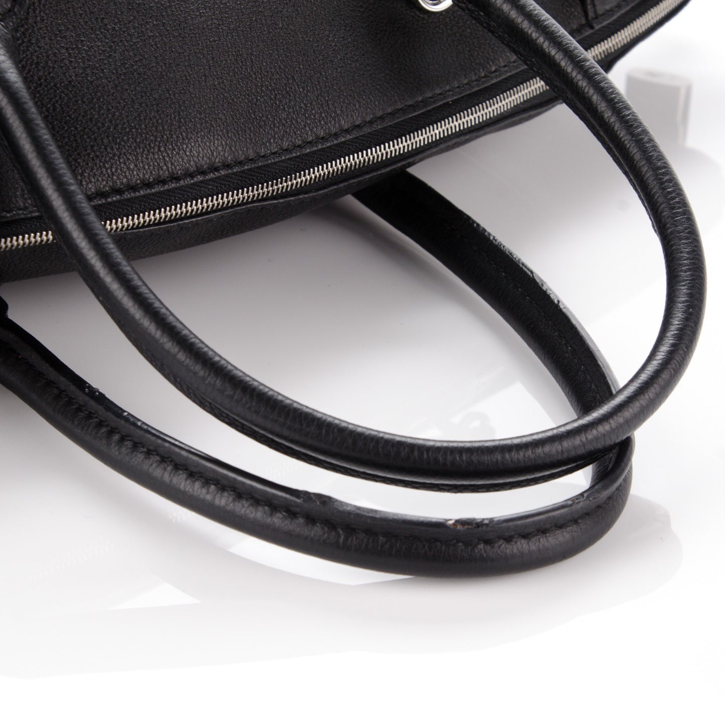 Veau Cachemire Soft Lockit MM Black