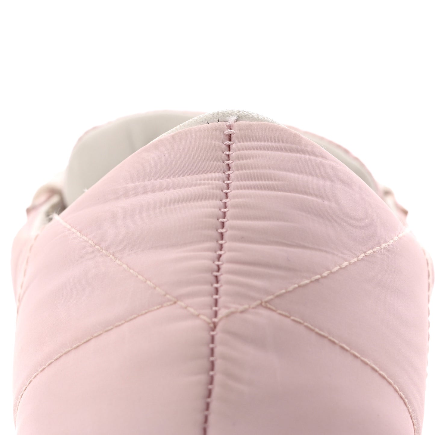 Re-Nylon Piuma Metal Triangle Logo Quilted 45mm Sneakers 37 Alabastro