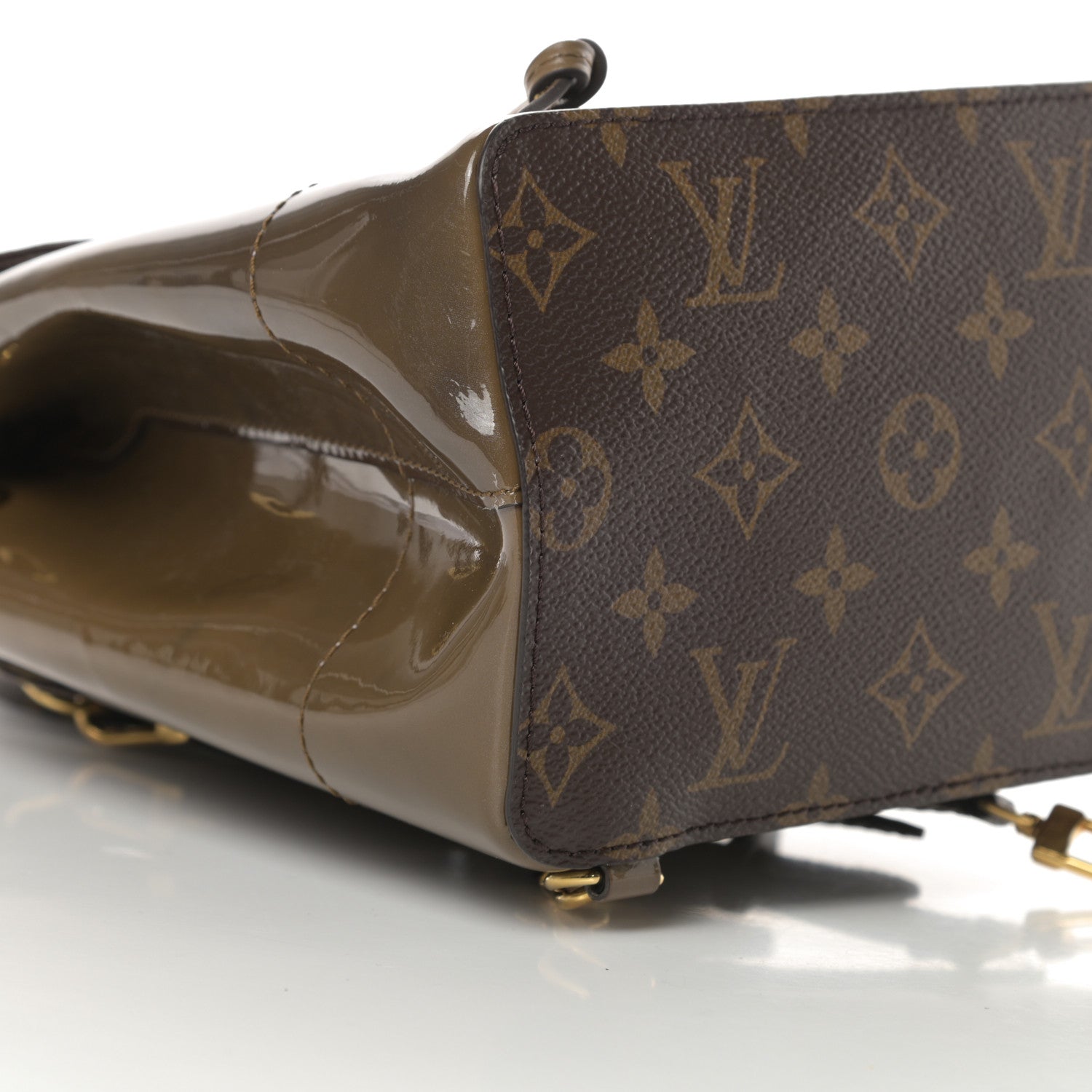 Louis Vuitton Patent Monogram Hot Springs Backpack Vert Bronze 9 of 12