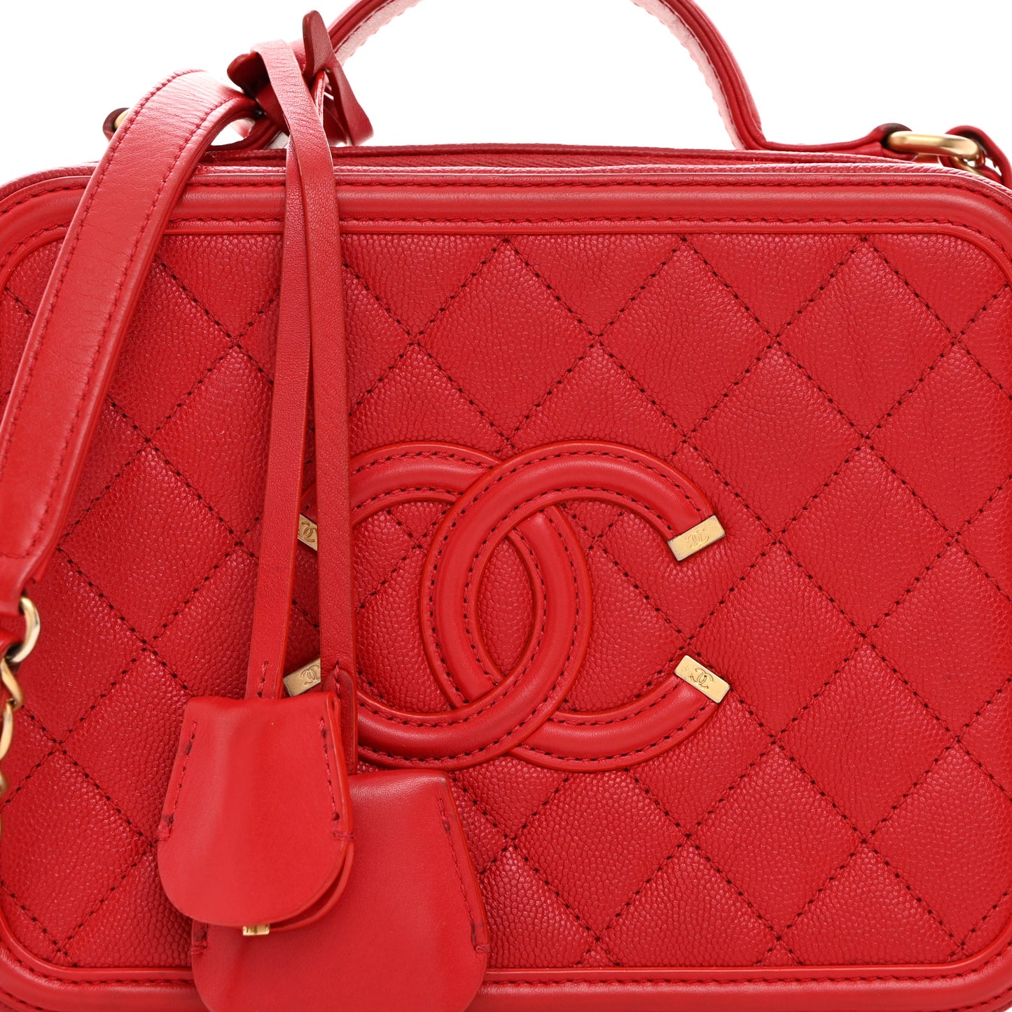 Caviar Quilted Medium CC Filigree Vanity Case Red