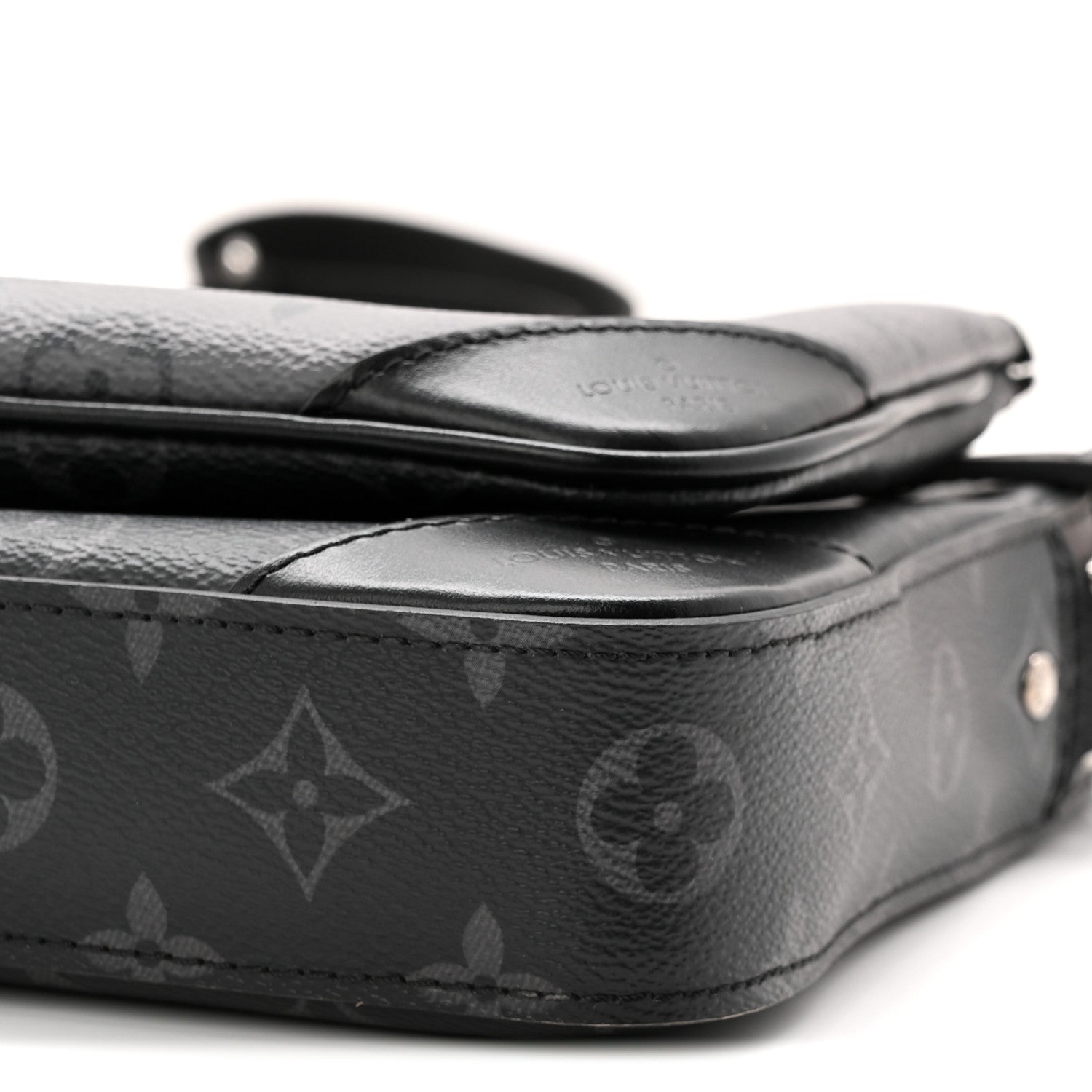 Louis Vuitton Reverse Monogram Eclipse Trio Messenger 10 of 11