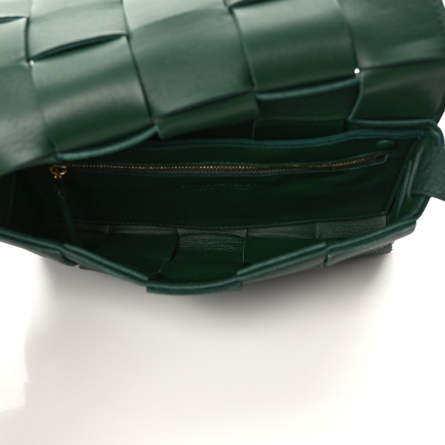 Bottega Veneta Grained Calfskin Maxi Intrecciato Cassette Crossbody Bag Raintree Green 5 of 11