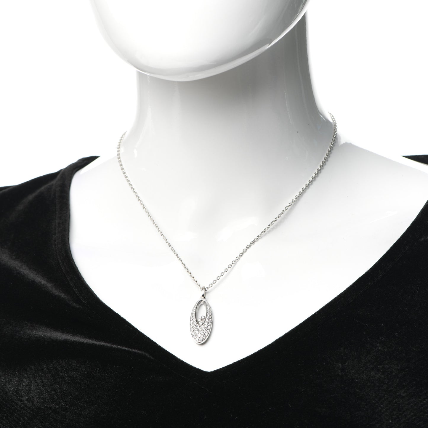 18K White Gold Happy Diamonds 3 Floating Diamonds Oval Pendant Necklace