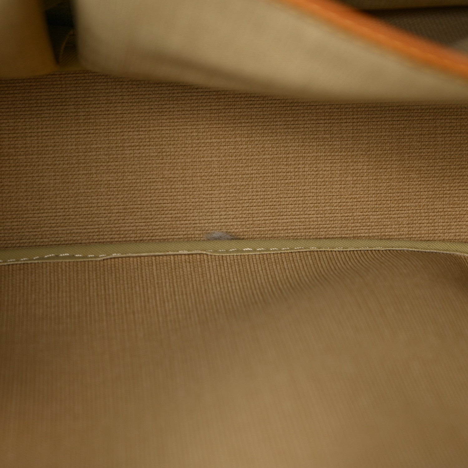 Louis Vuitton Monogram Reporter GM 7 of 9