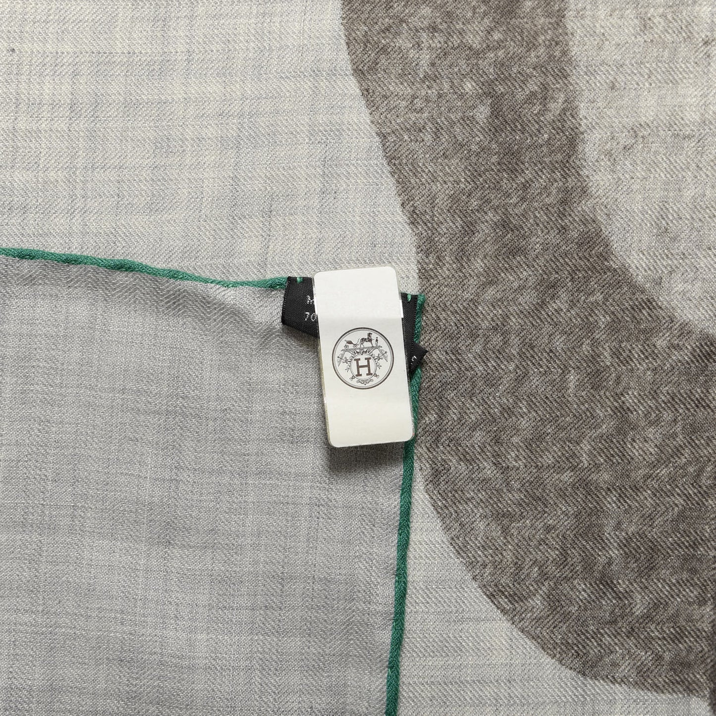 Cashmere Silk Une Rose Pour Alma Shawl 140 Gris Chine Sepia