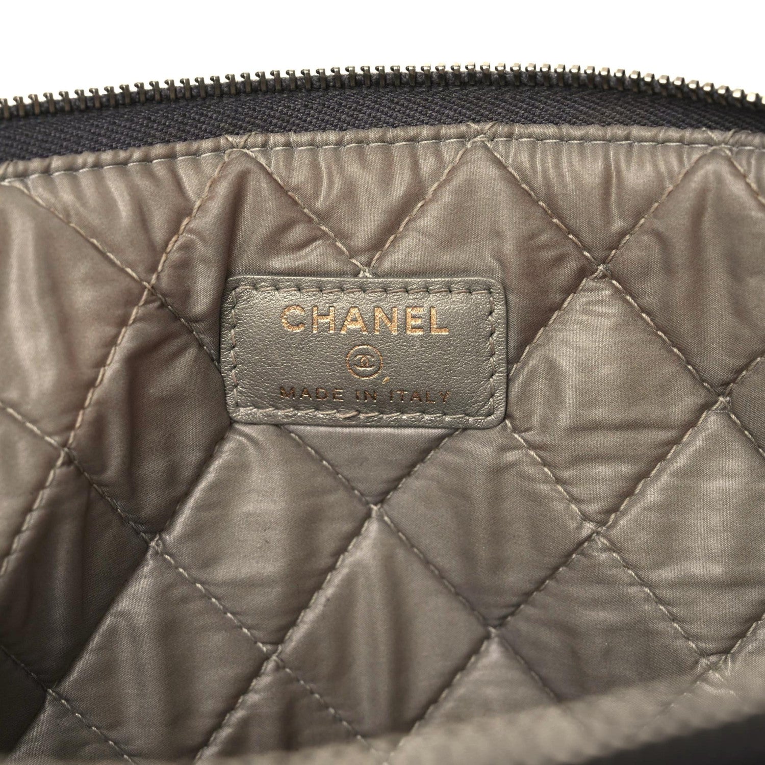 Chanel Cracked Metallic Calfskin Quilted Large Boy Cosmetic Case Silver 12 of 17