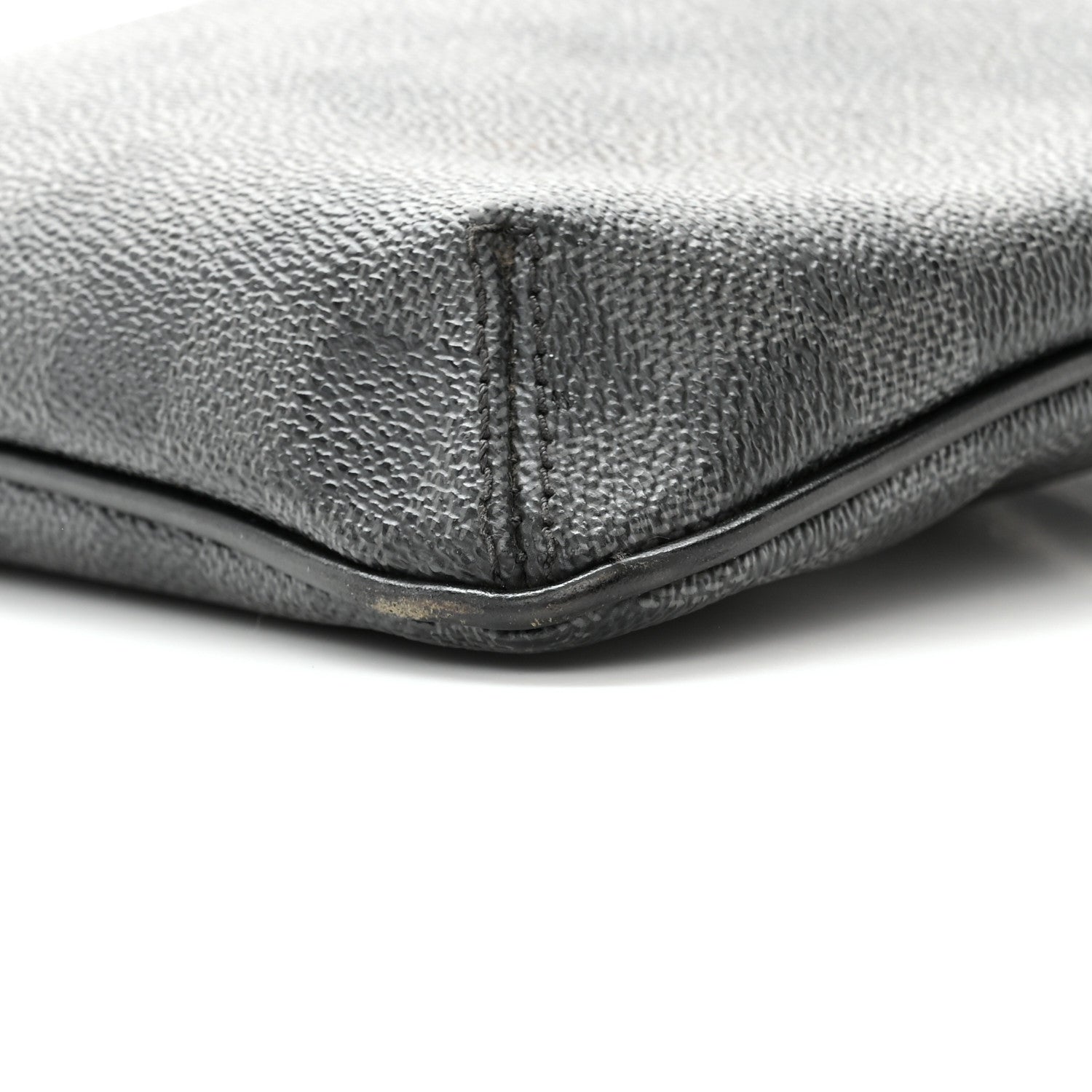 Louis Vuitton Damier Graphite Thomas 9 of 9