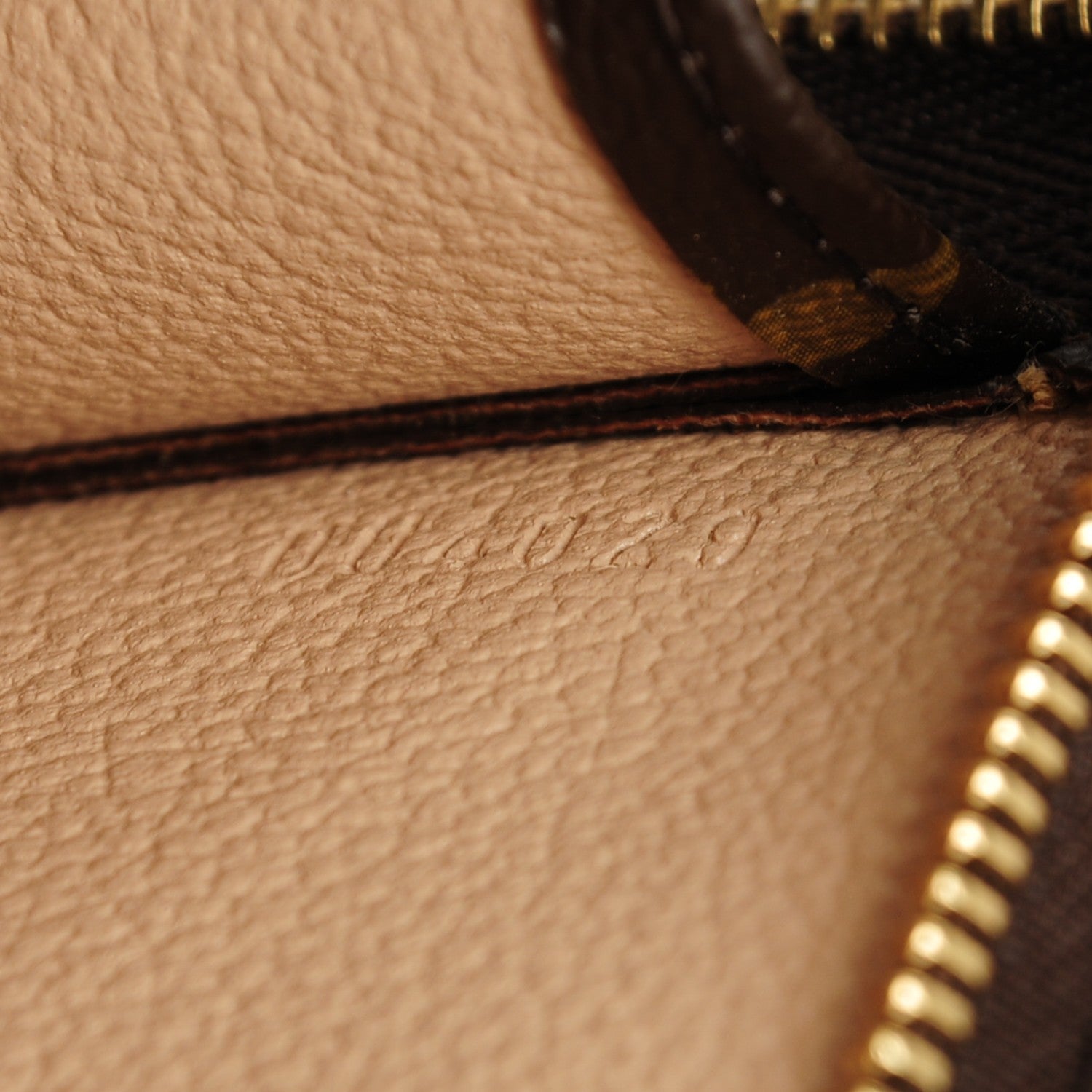 Louis Vuitton Monogram Toiletry Pouch 26 7 of 7