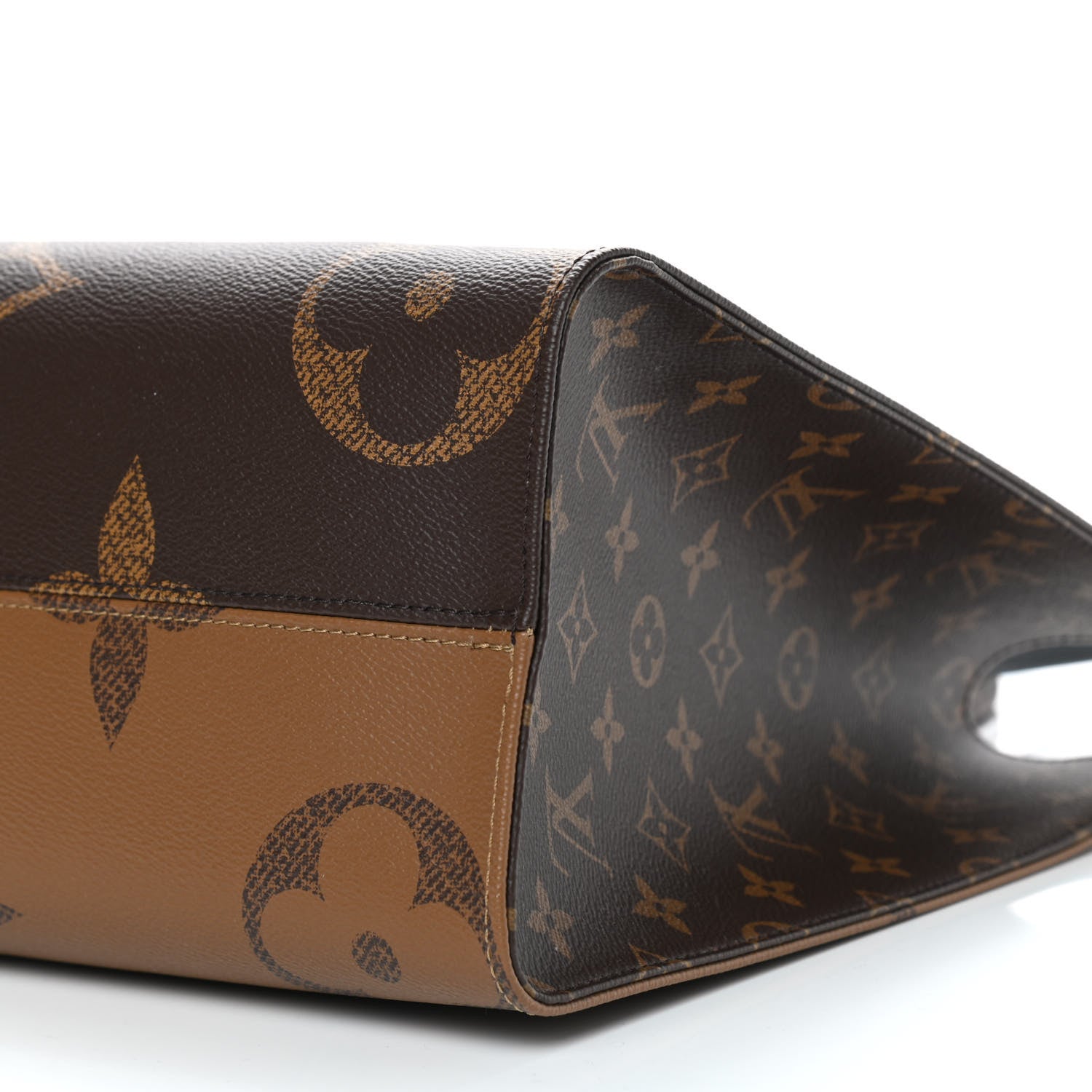 Louis Vuitton Reverse Monogram Giant Onthego MM 8 of 8