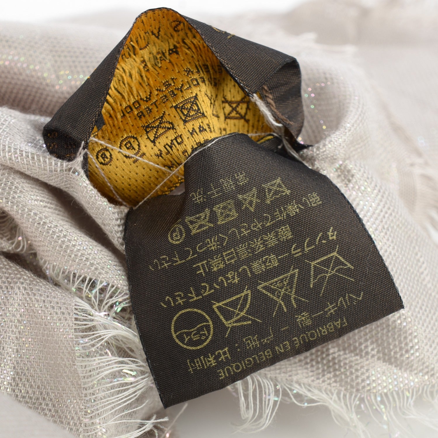 Louis Vuitton Silk Lurex Wool Monogram Shine Shawl Beige 4 of 4