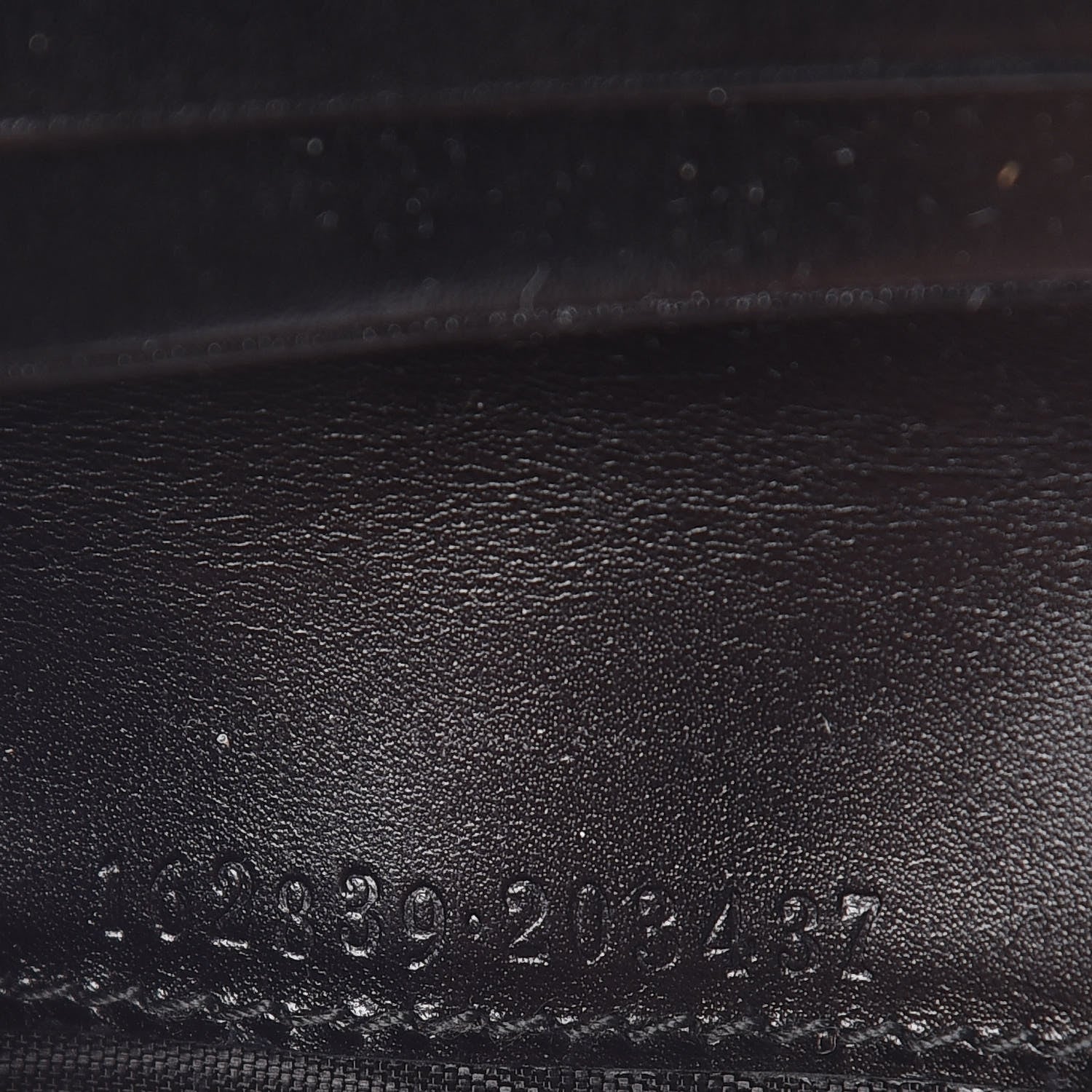 Gucci Calfskin Bi-Fold Wallet Black 7 of 8