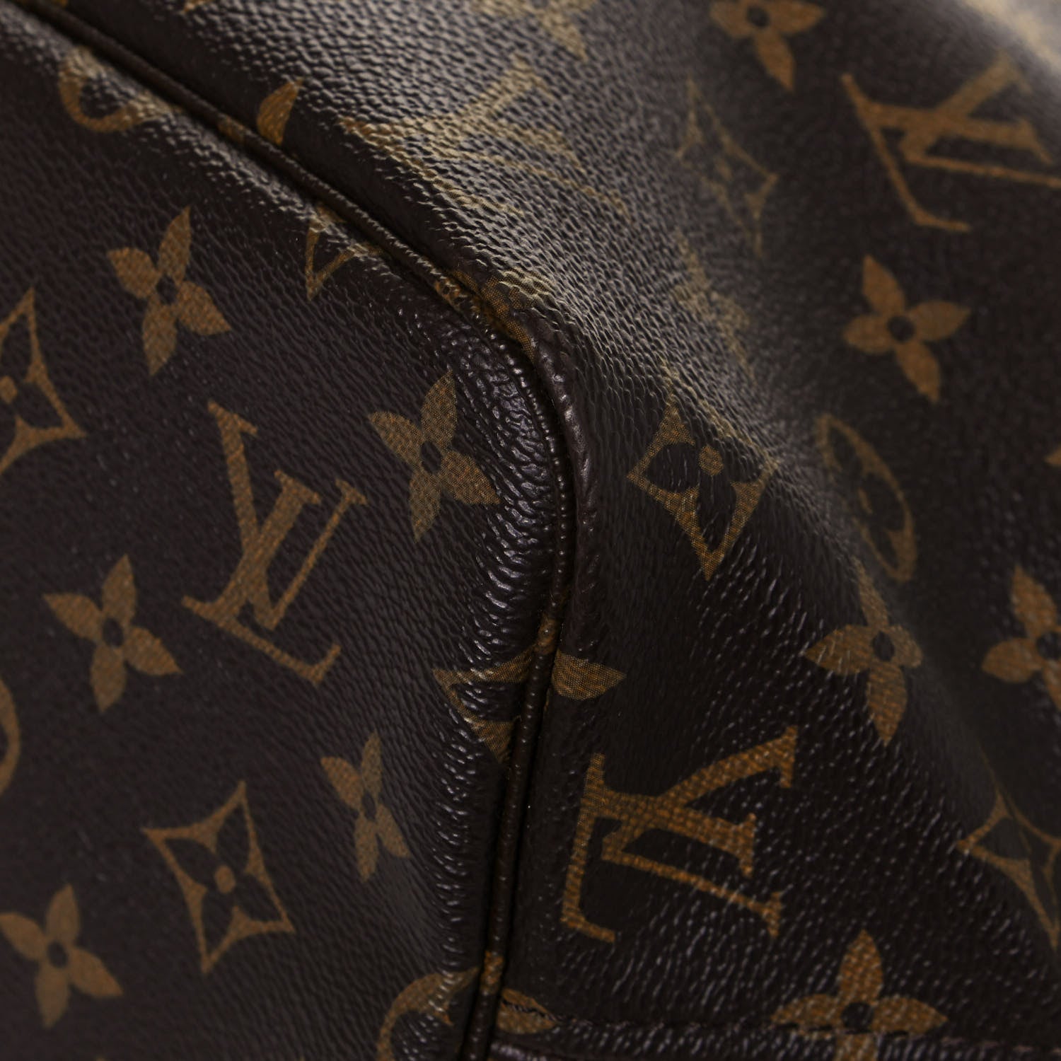 Louis Vuitton Monogram Neverfull MM 10 of 17
