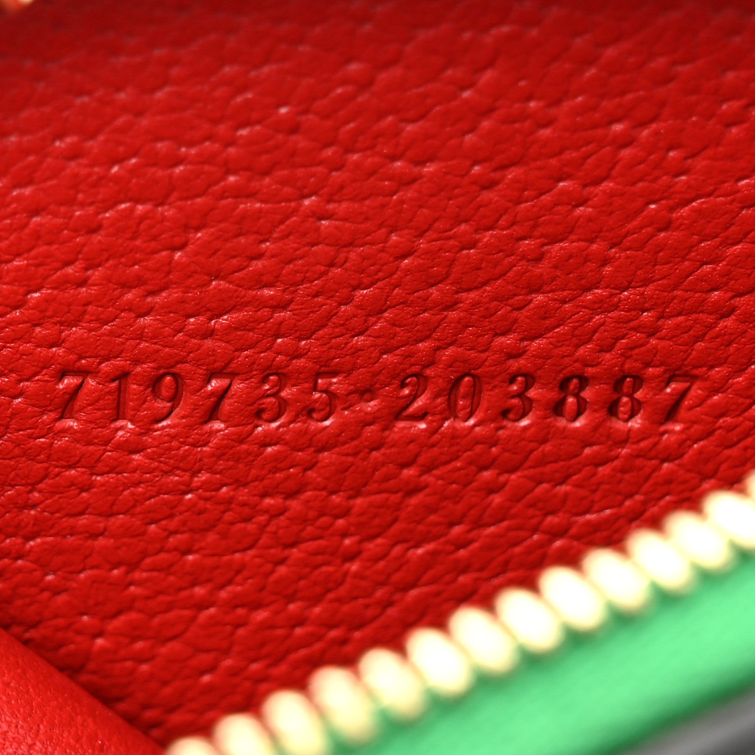 Gucci Textured Dollar Calfskin Retro Interlocking G Fruttini Strawberry Coin Case Bag Charm Key Holder 7 of 8