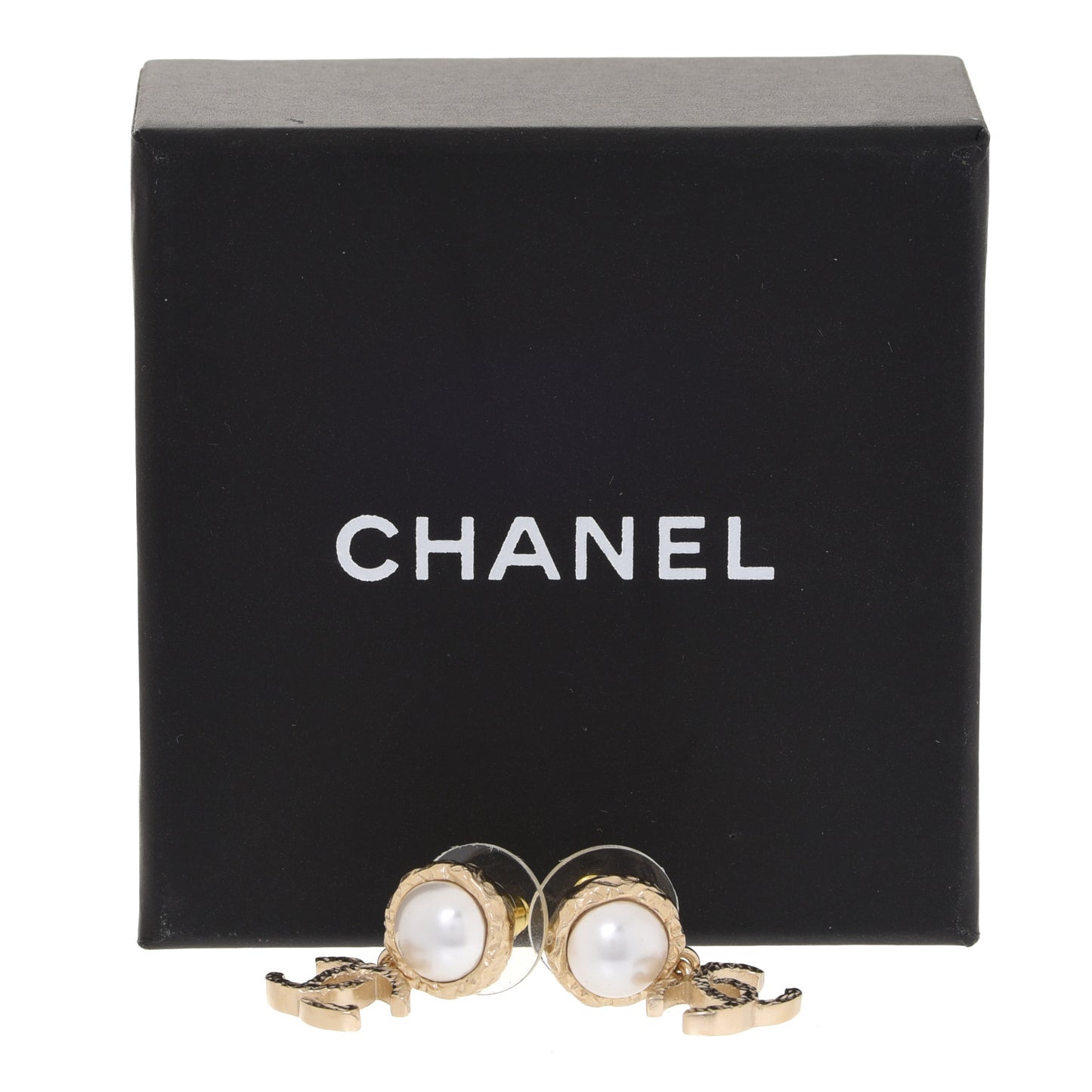Pearl Hammered CC Drop Earrings Gold Pearly White