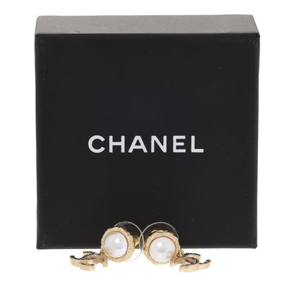 Chanel Pearl Hammered CC Drop Earrings Gold Pearly White 5 of 5
