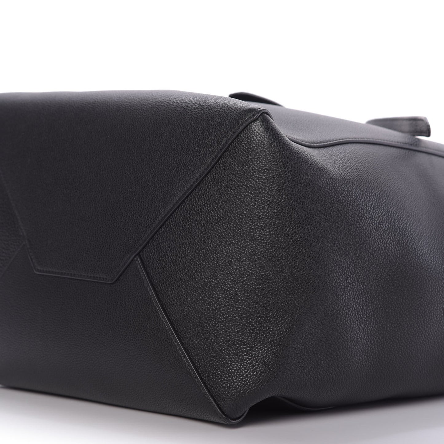 Soft Grained Calfskin Medium Belt Cabas Phantom Black